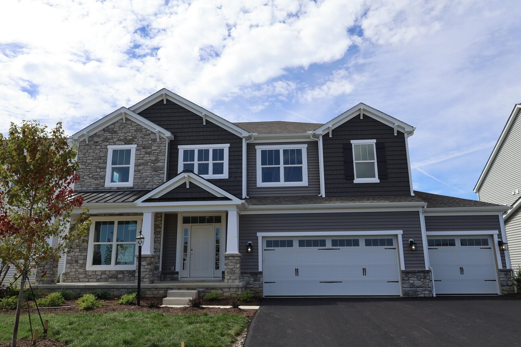 7329 Larkleaf Drive Property Photo 1