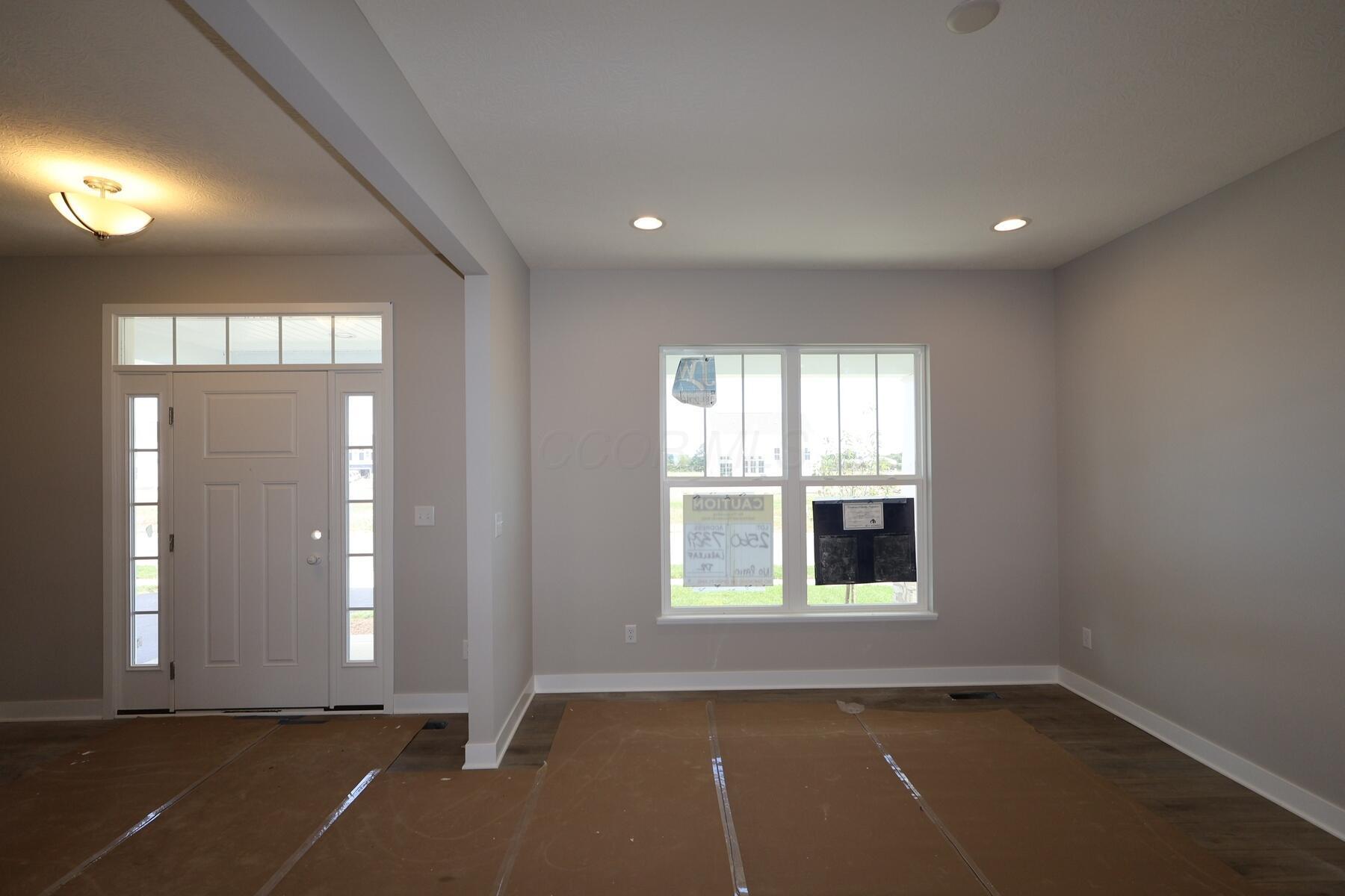 7329 Larkleaf Drive Property Photo 2