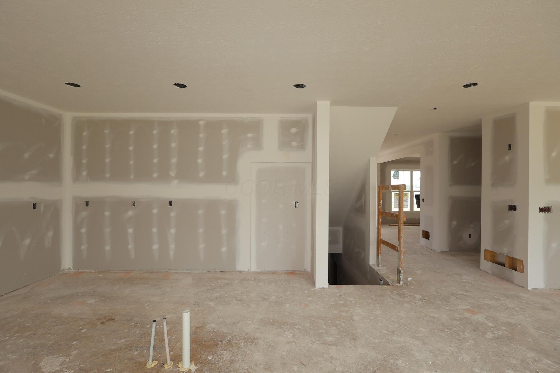 7329 Larkleaf Drive Property Photo 4