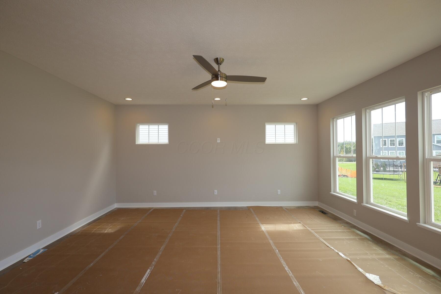 7329 Larkleaf Drive Property Photo 4