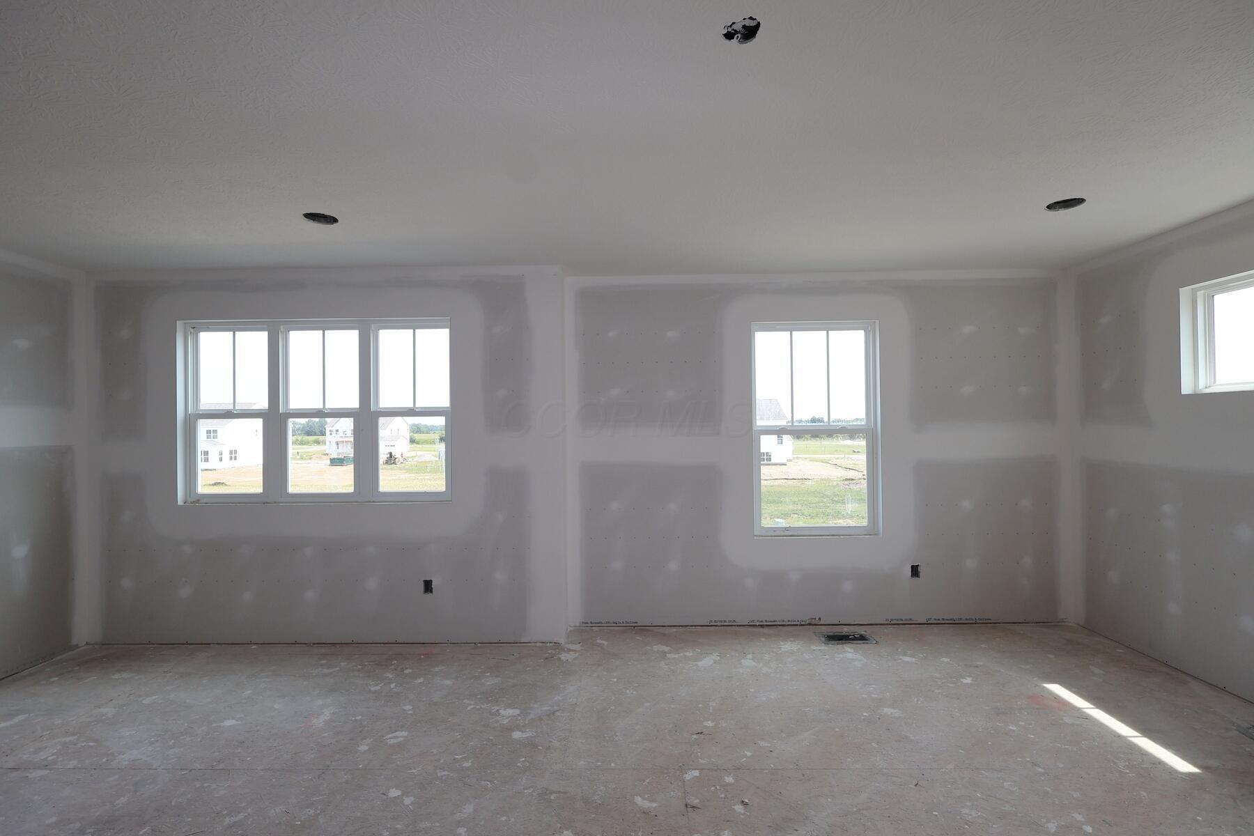 7329 Larkleaf Drive Property Photo 7