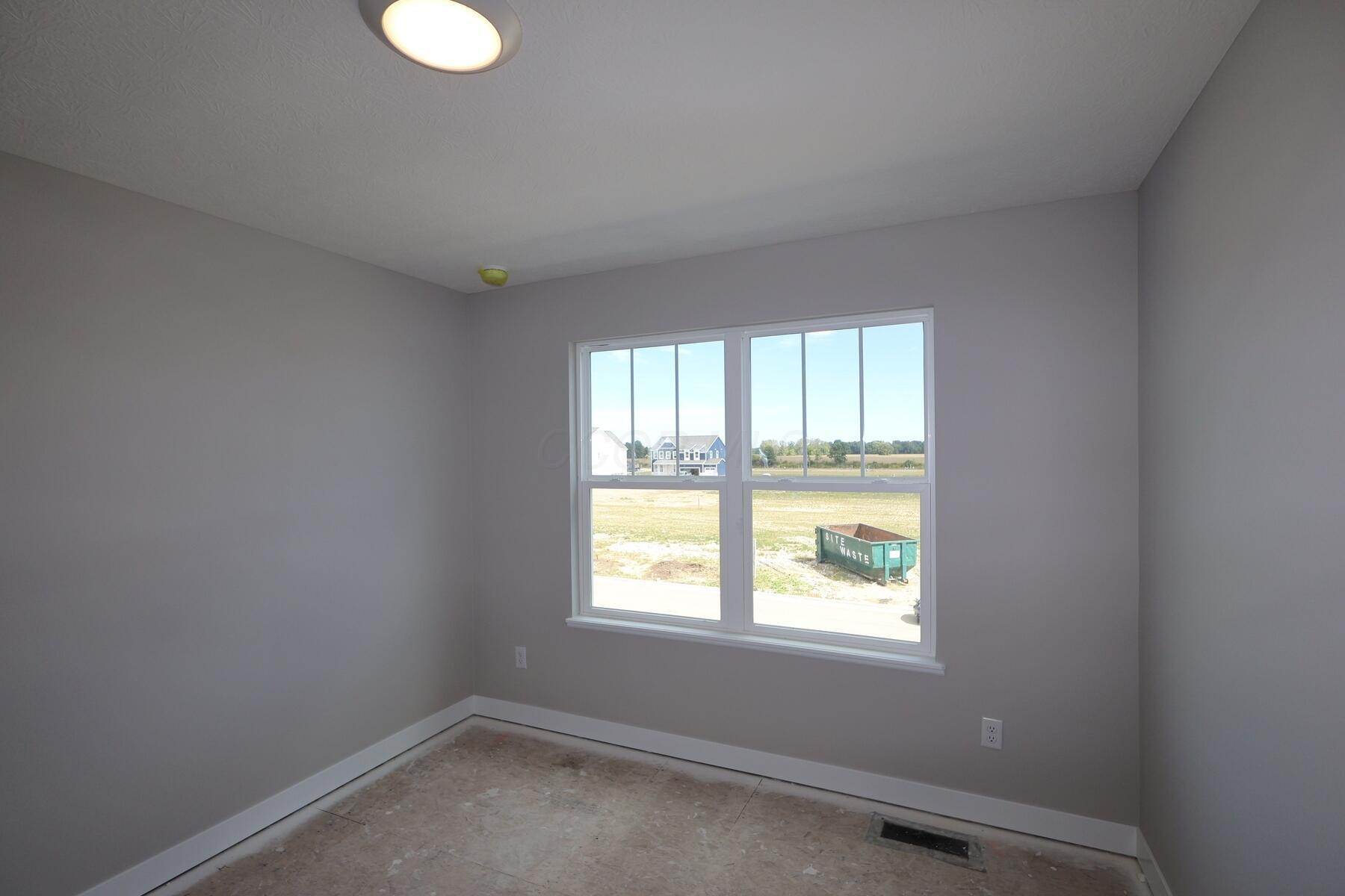 7329 Larkleaf Drive Property Photo 14