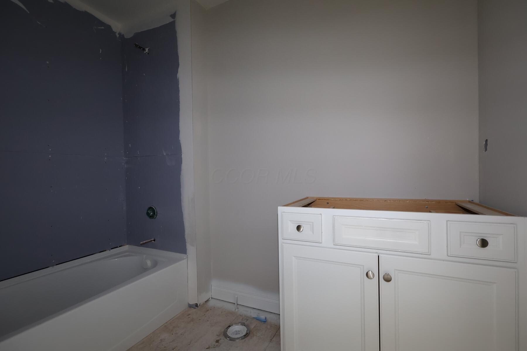 10 Brynn Circle Property Photo 13
