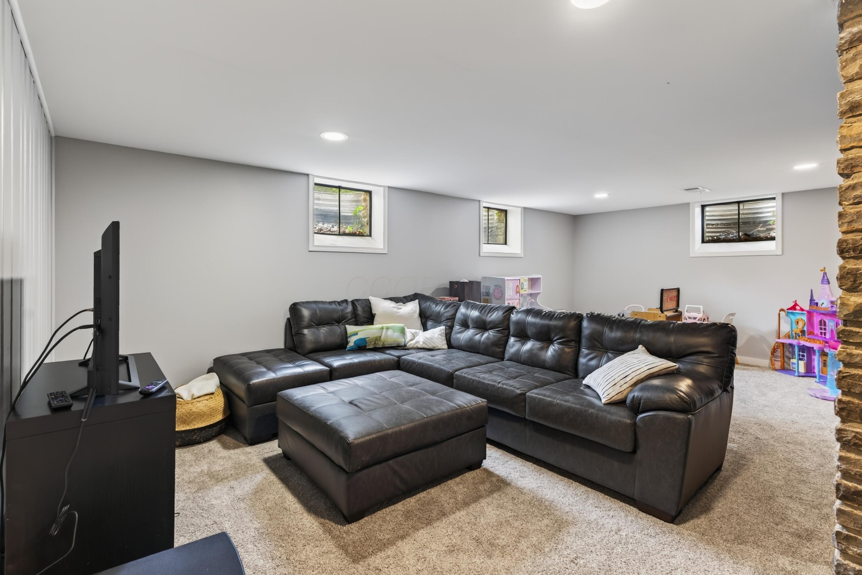 287 Frontenac Place Property Photo 29