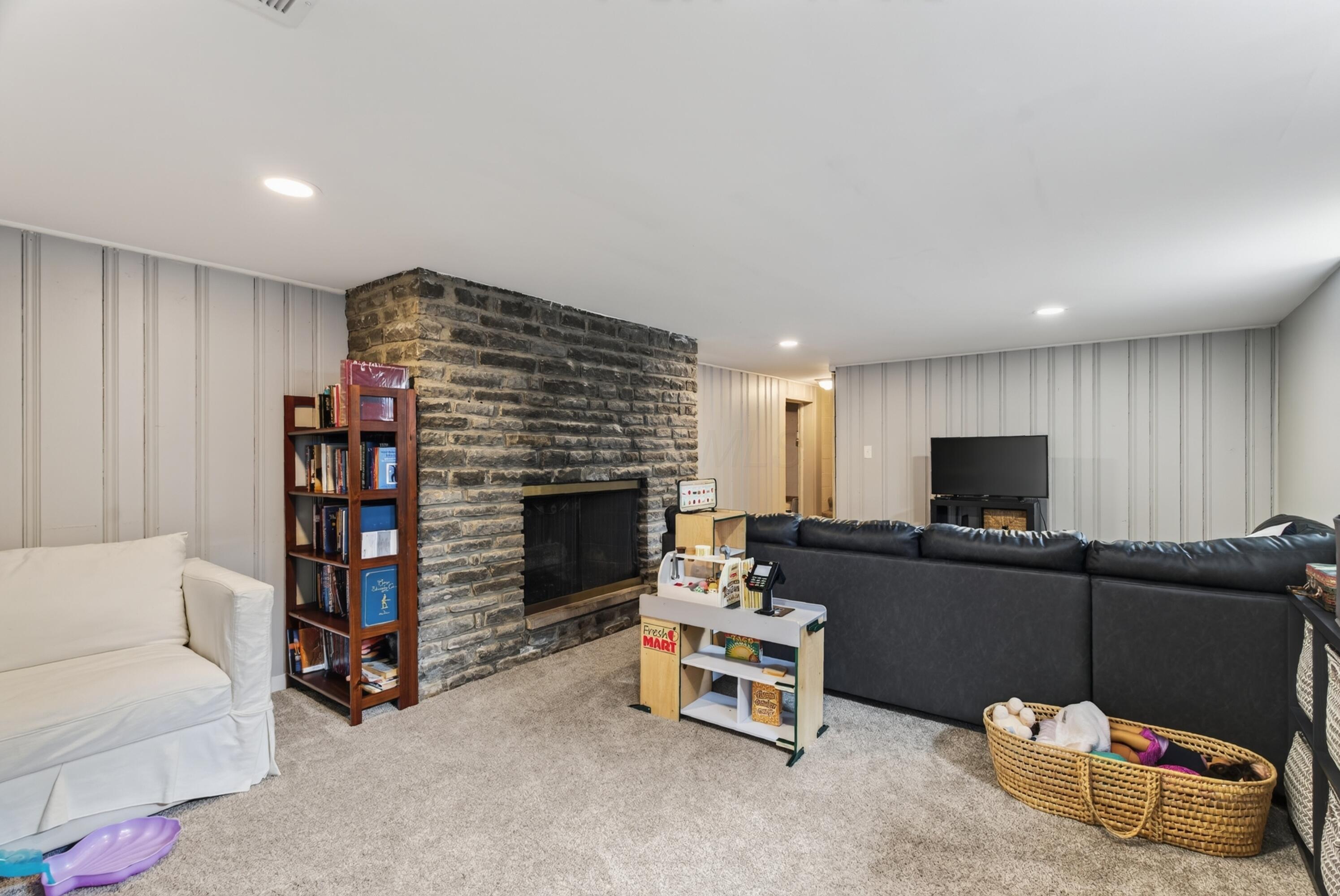 287 Frontenac Place Property Photo 31