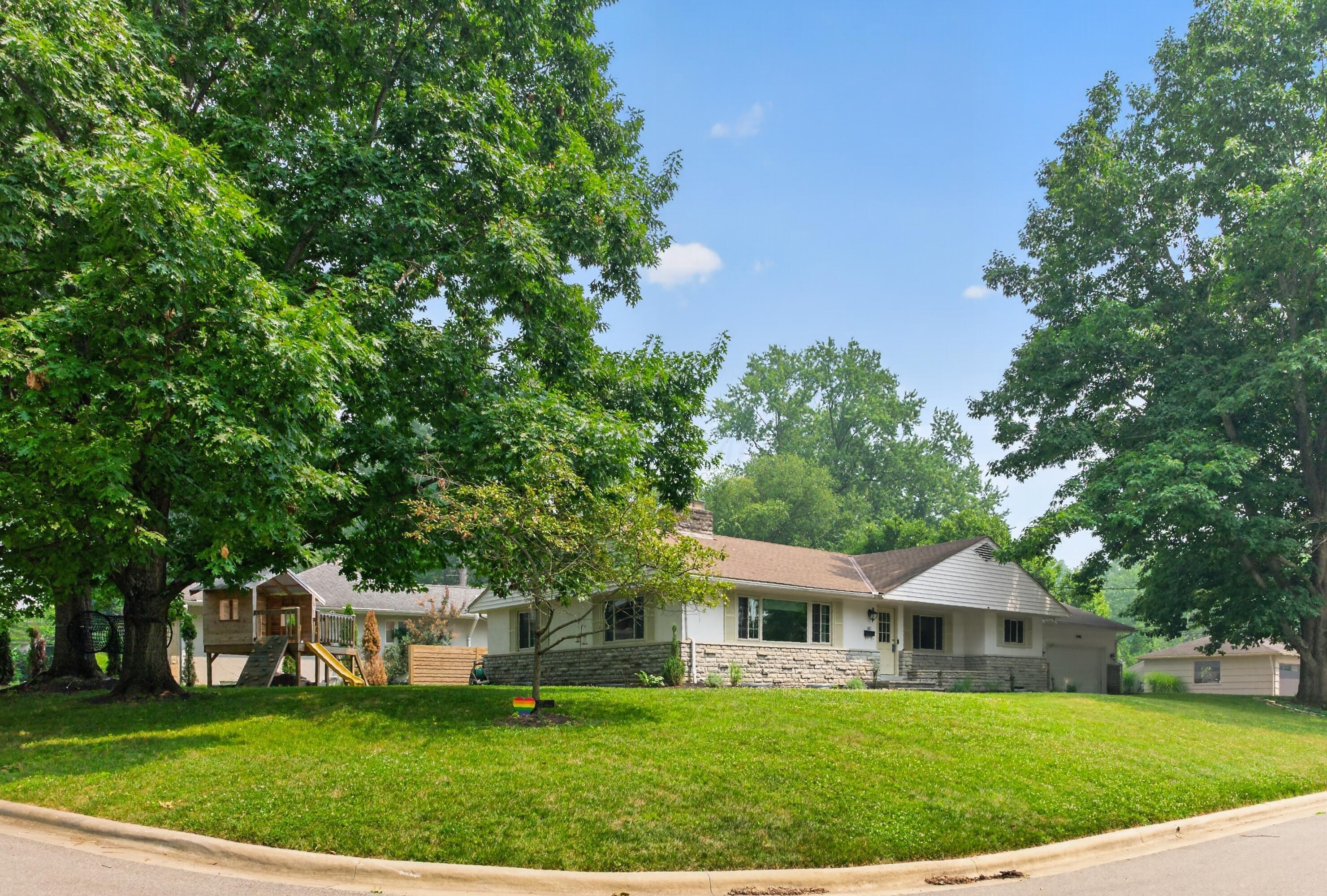 287 Frontenac Place Property Photo 46