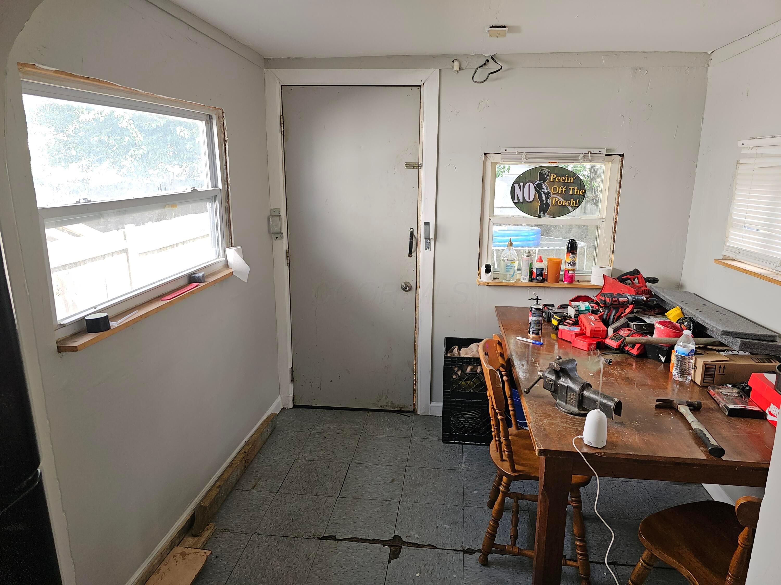 262 S Harris Avenue Property Photo 7