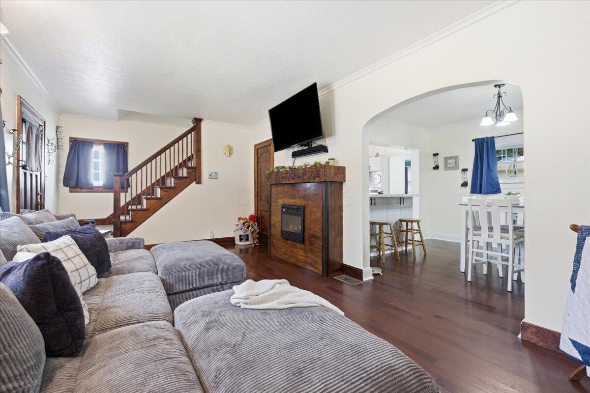 219 Euclid Avenue Property Photo 2