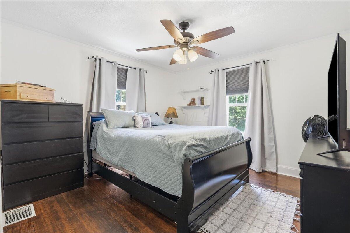 219 Euclid Avenue Property Photo 15