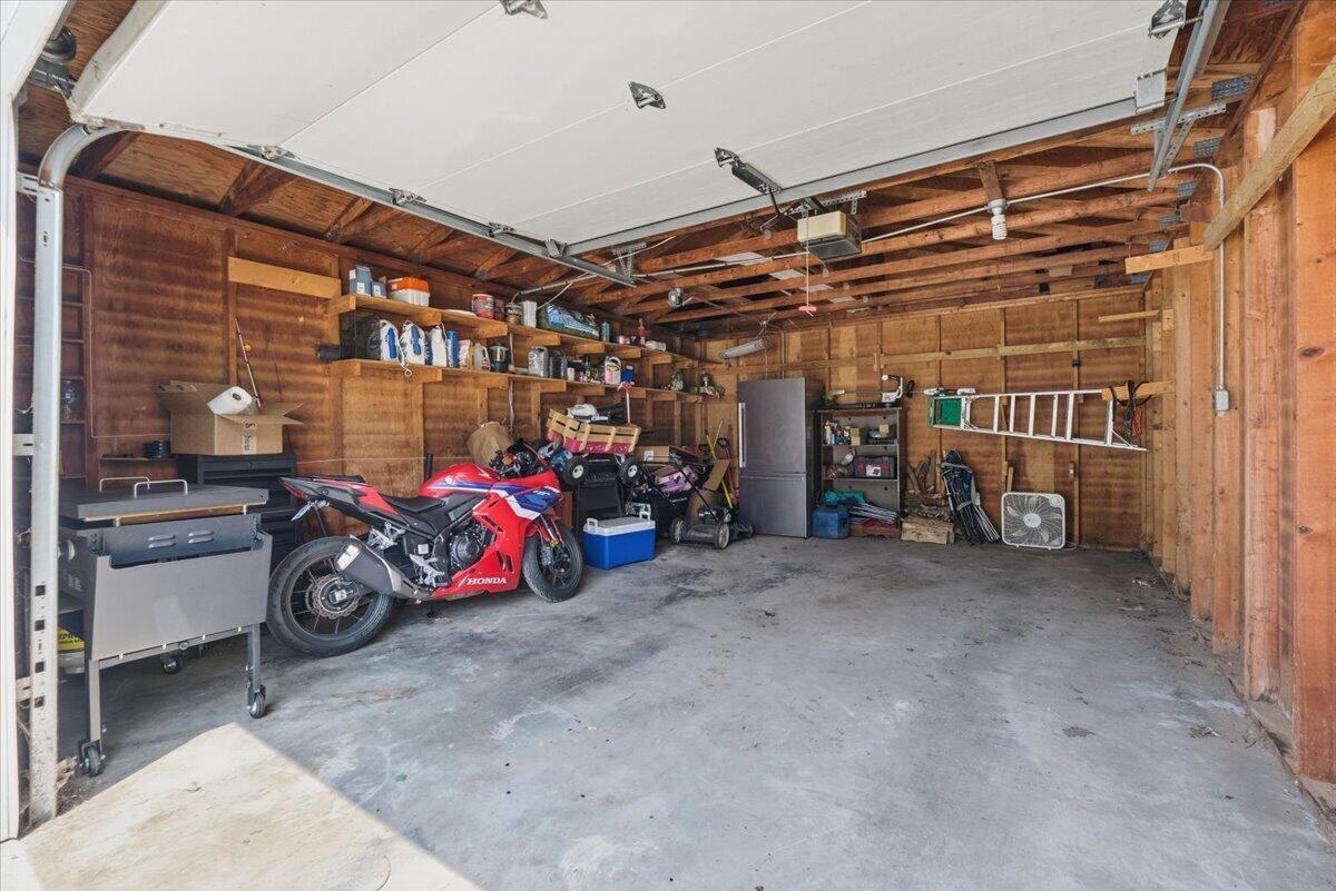 219 Euclid Avenue Property Photo 27