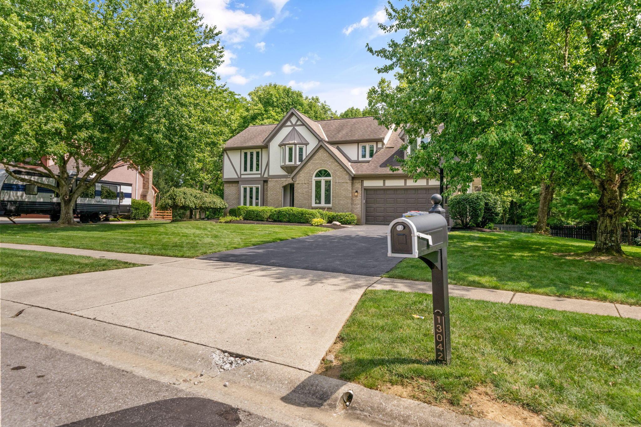 13042 Heatherstone Circle Property Photo 1
