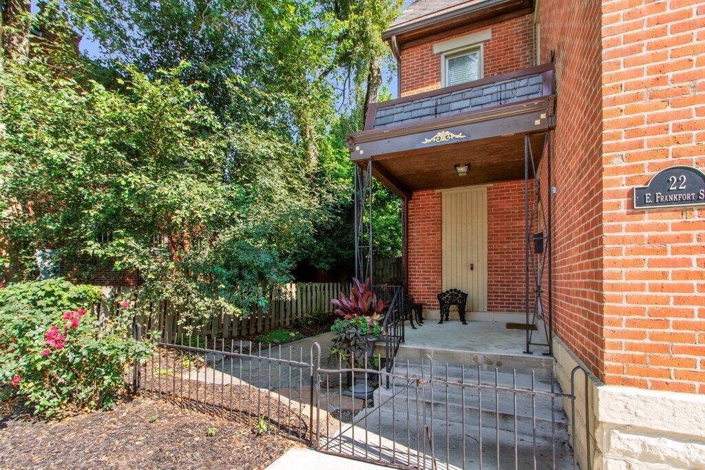 22 E Frankfort Street Property Photo 4