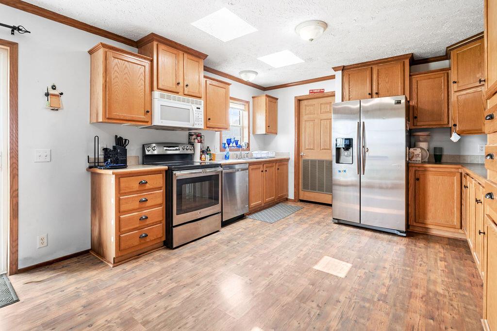 5800 N Section Line Road Property Photo 3