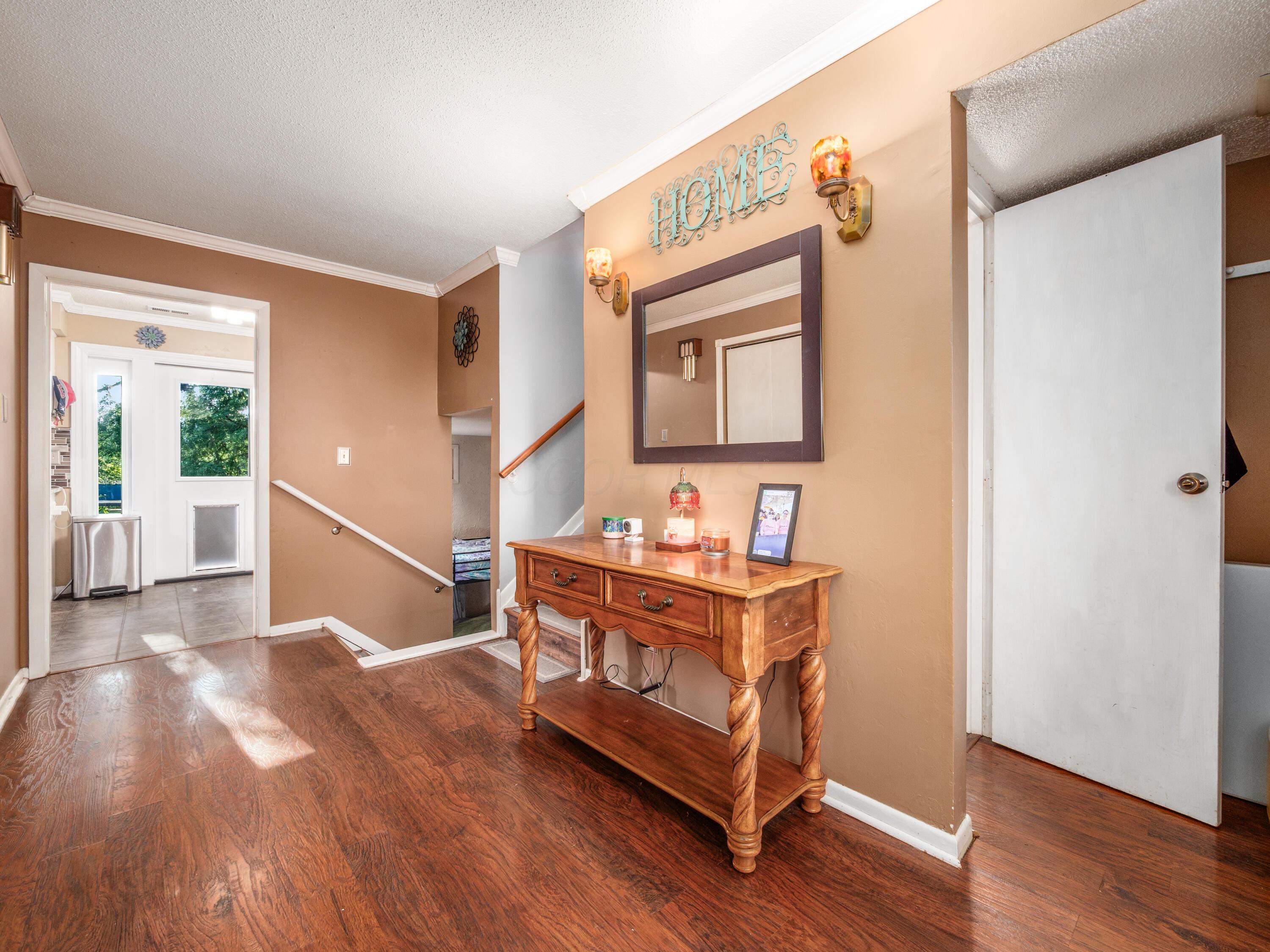 61380 Summit Road Property Photo 3