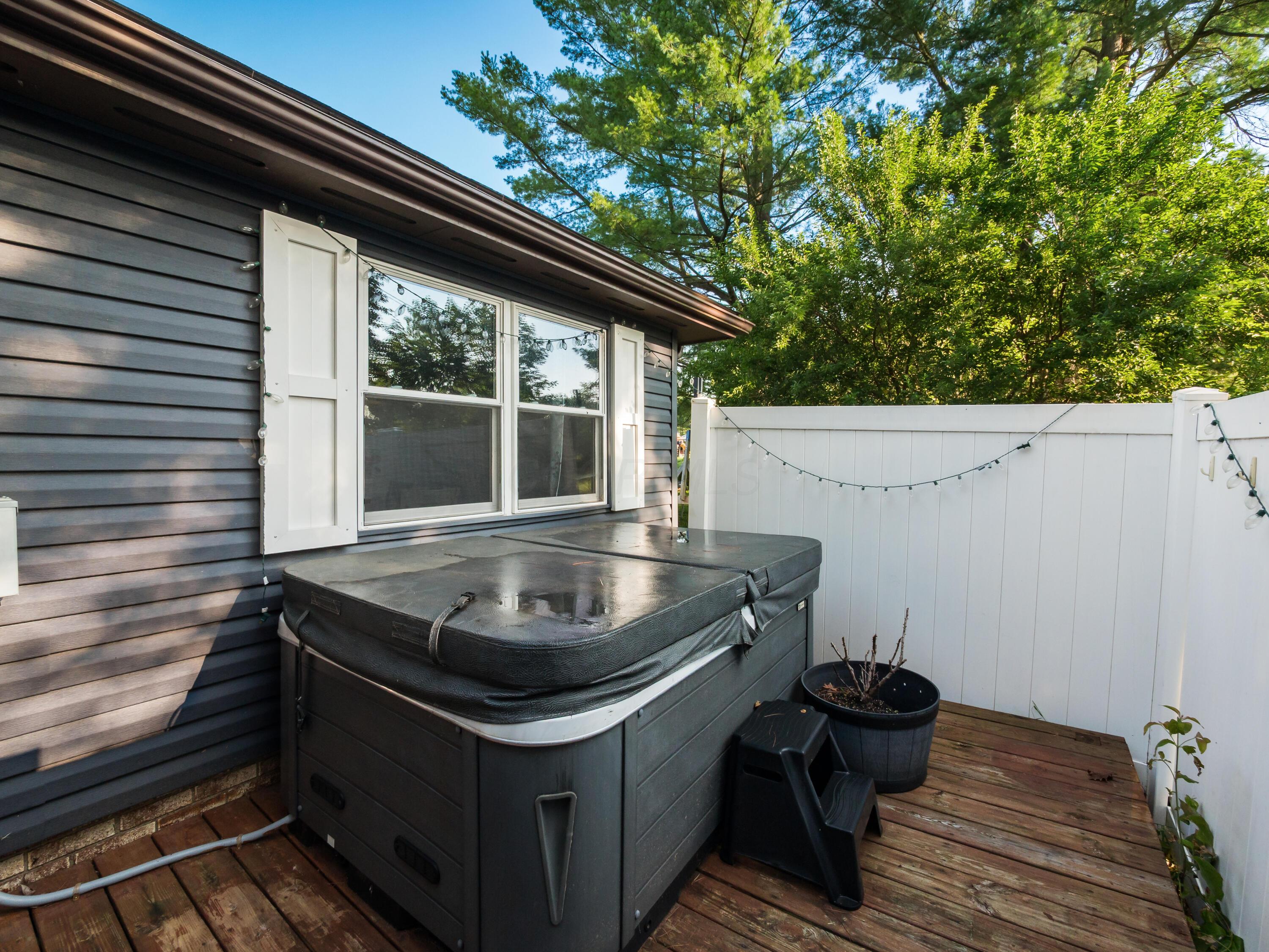 61380 Summit Road Property Photo 28