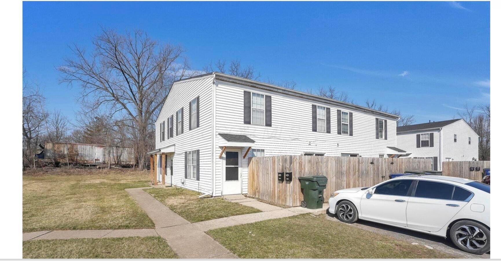 2533 Broadleaf Court