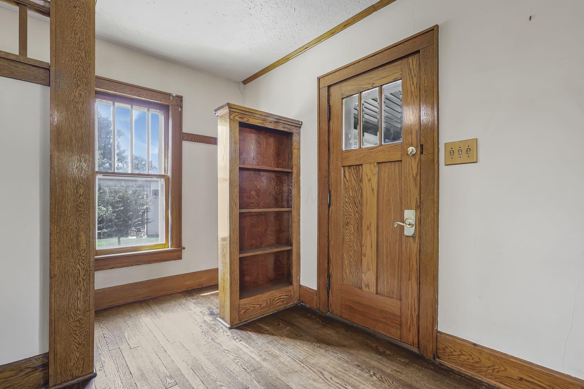 600 Clark Street Property Photo 6