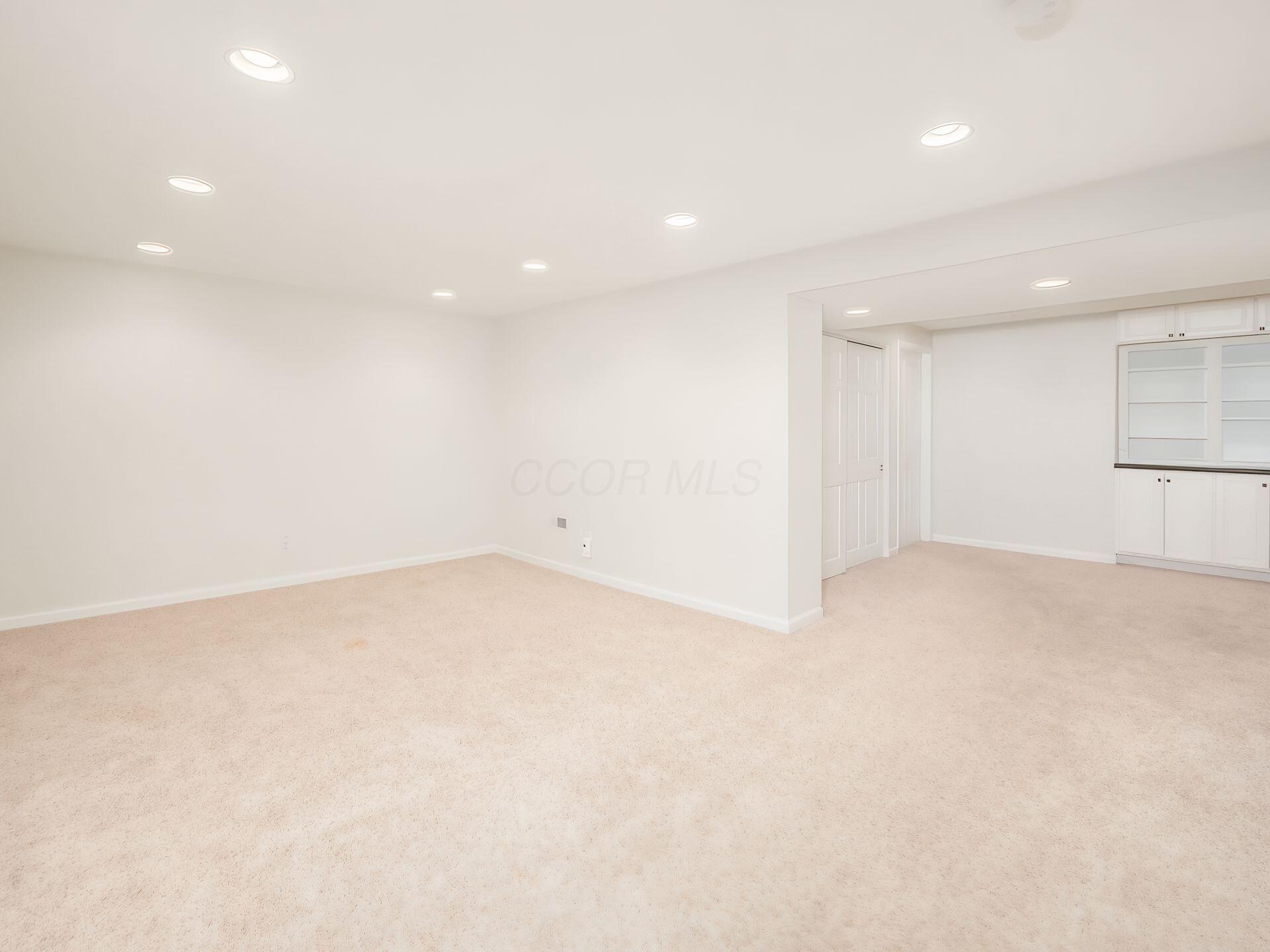 9333 Auburn Avenue Property Photo 32
