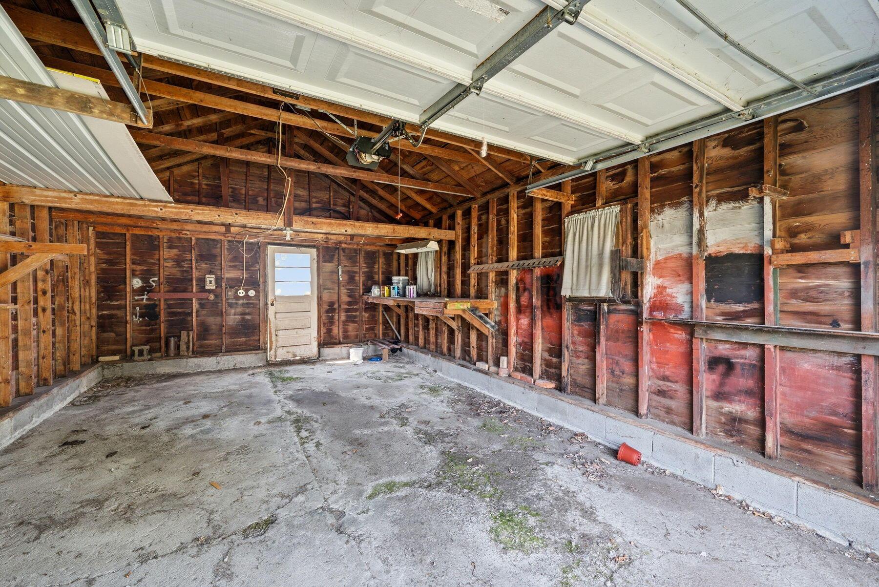 623 Cooper Street Property Photo 41