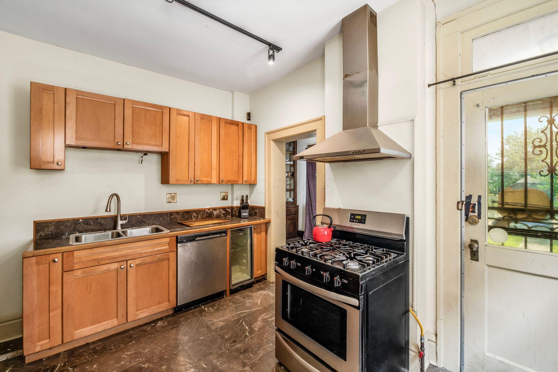 1735 Franklin Park S Property Photo 18