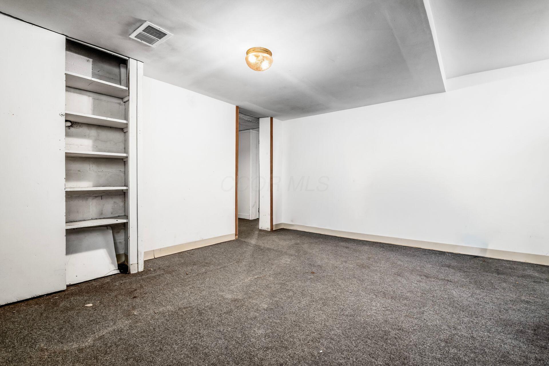 1735 Franklin Park S Property Photo 38