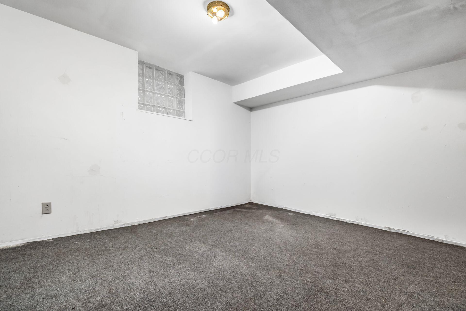 1735 Franklin Park S Property Photo 39