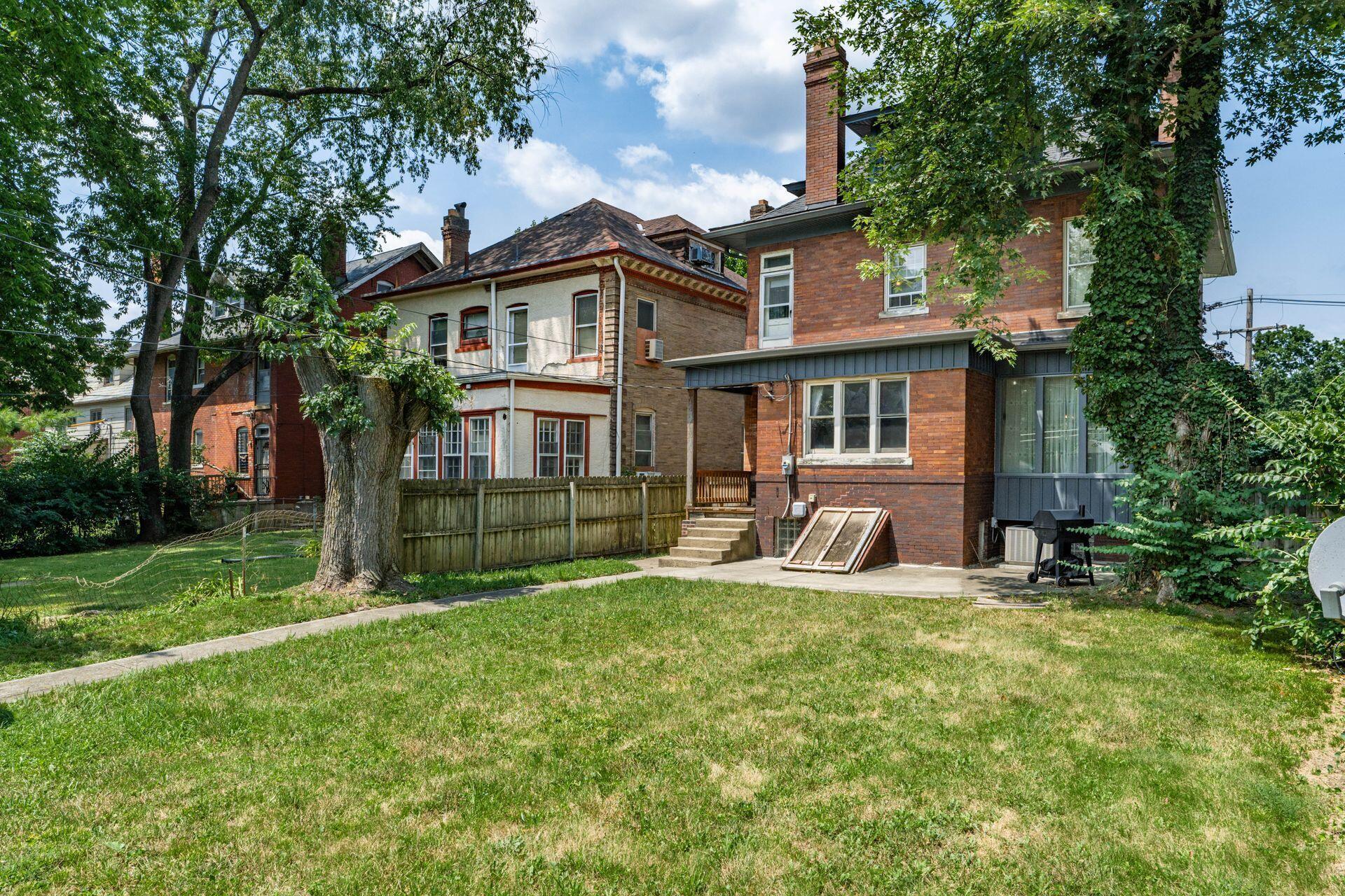 1735 Franklin Park S Property Photo 41