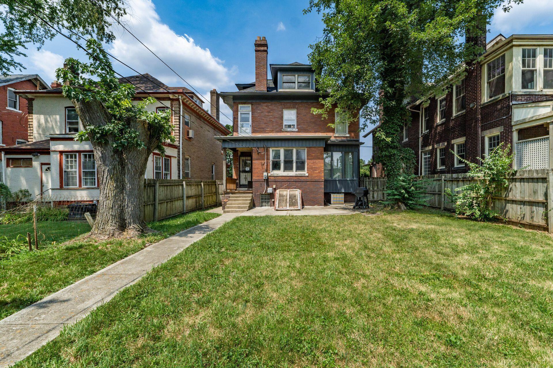 1735 Franklin Park S Property Photo 42