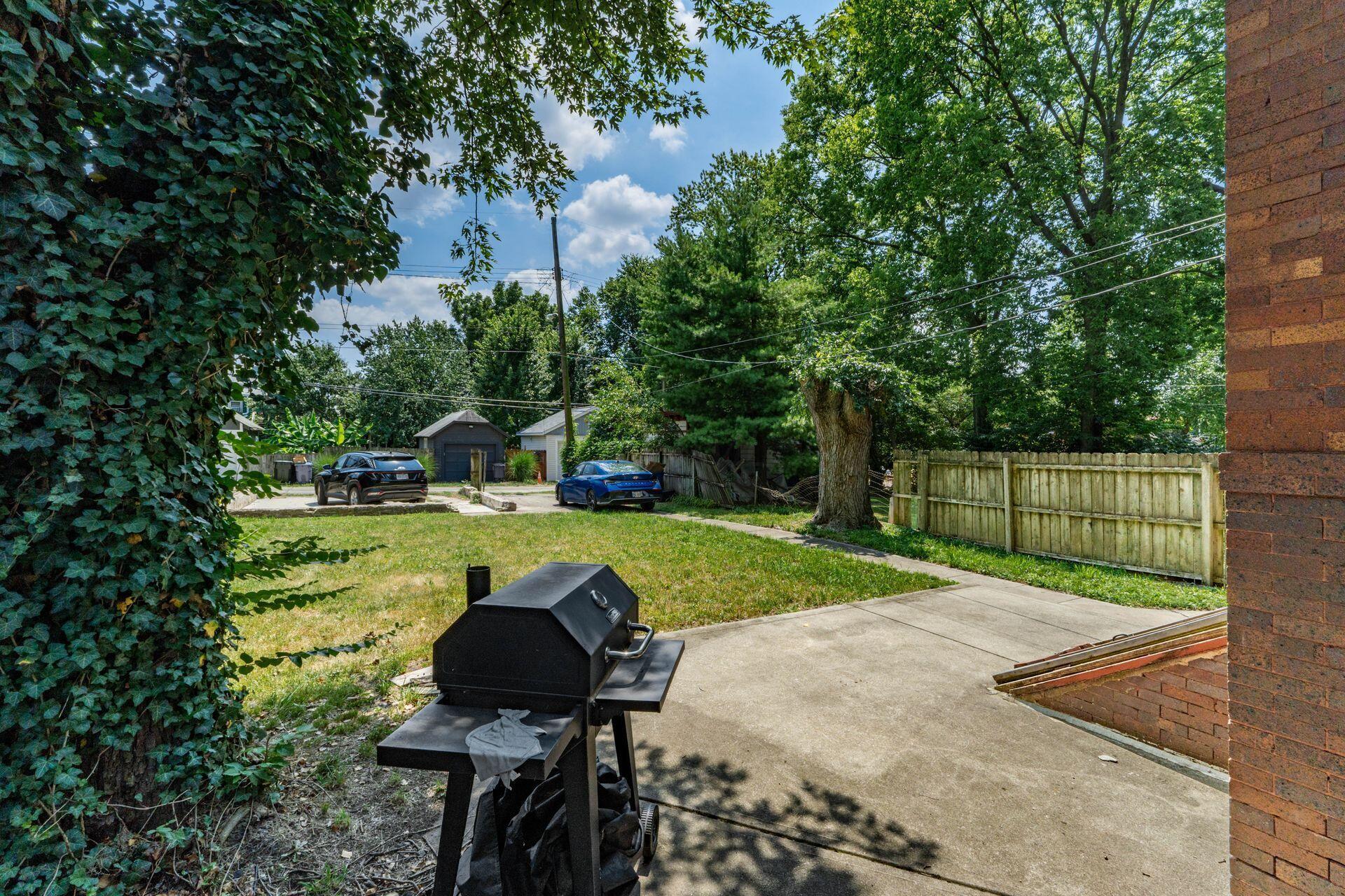 1735 Franklin Park S Property Photo 45