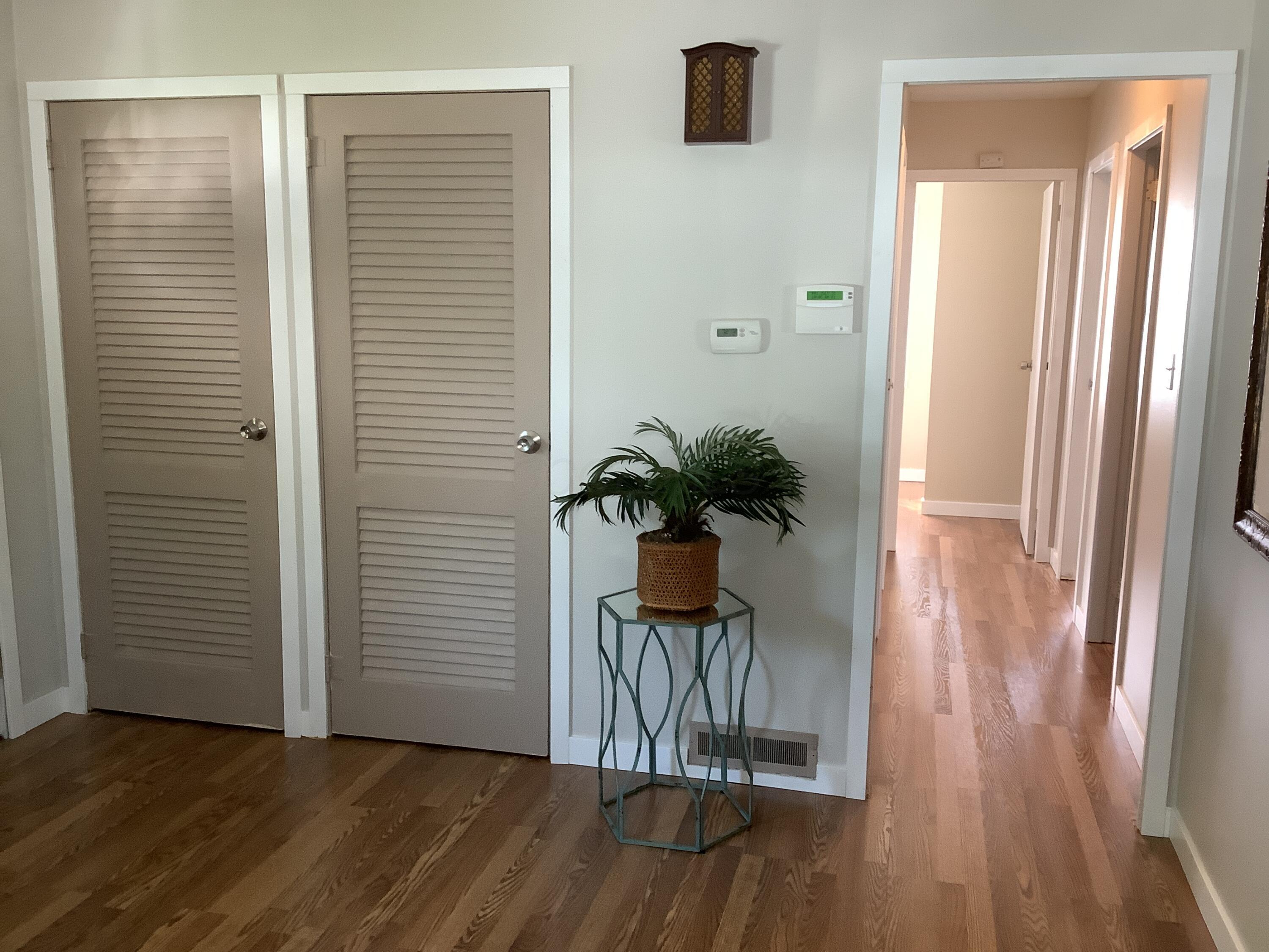 471 Stella Avenue Property Photo 3