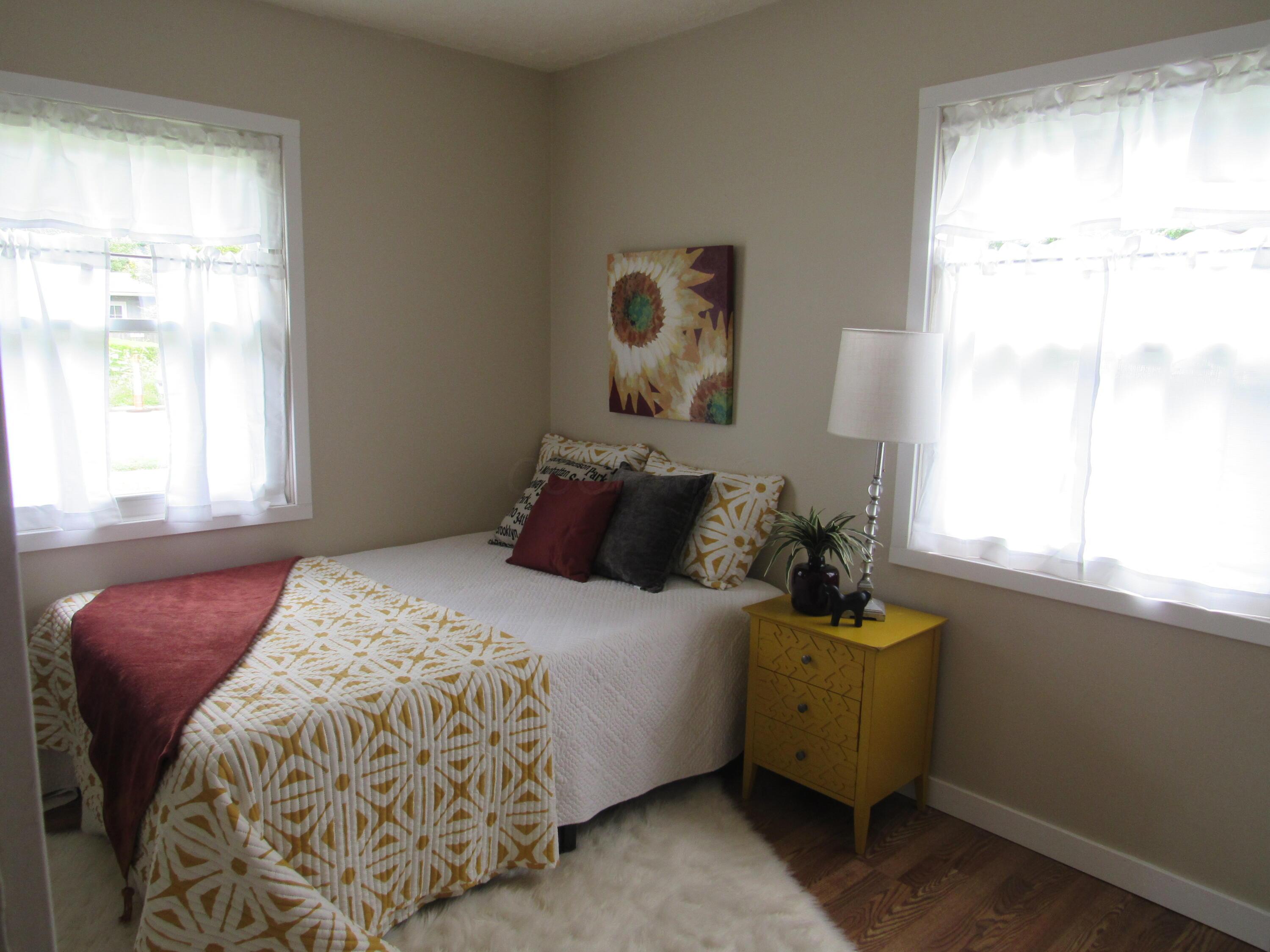 471 Stella Avenue Property Photo 12