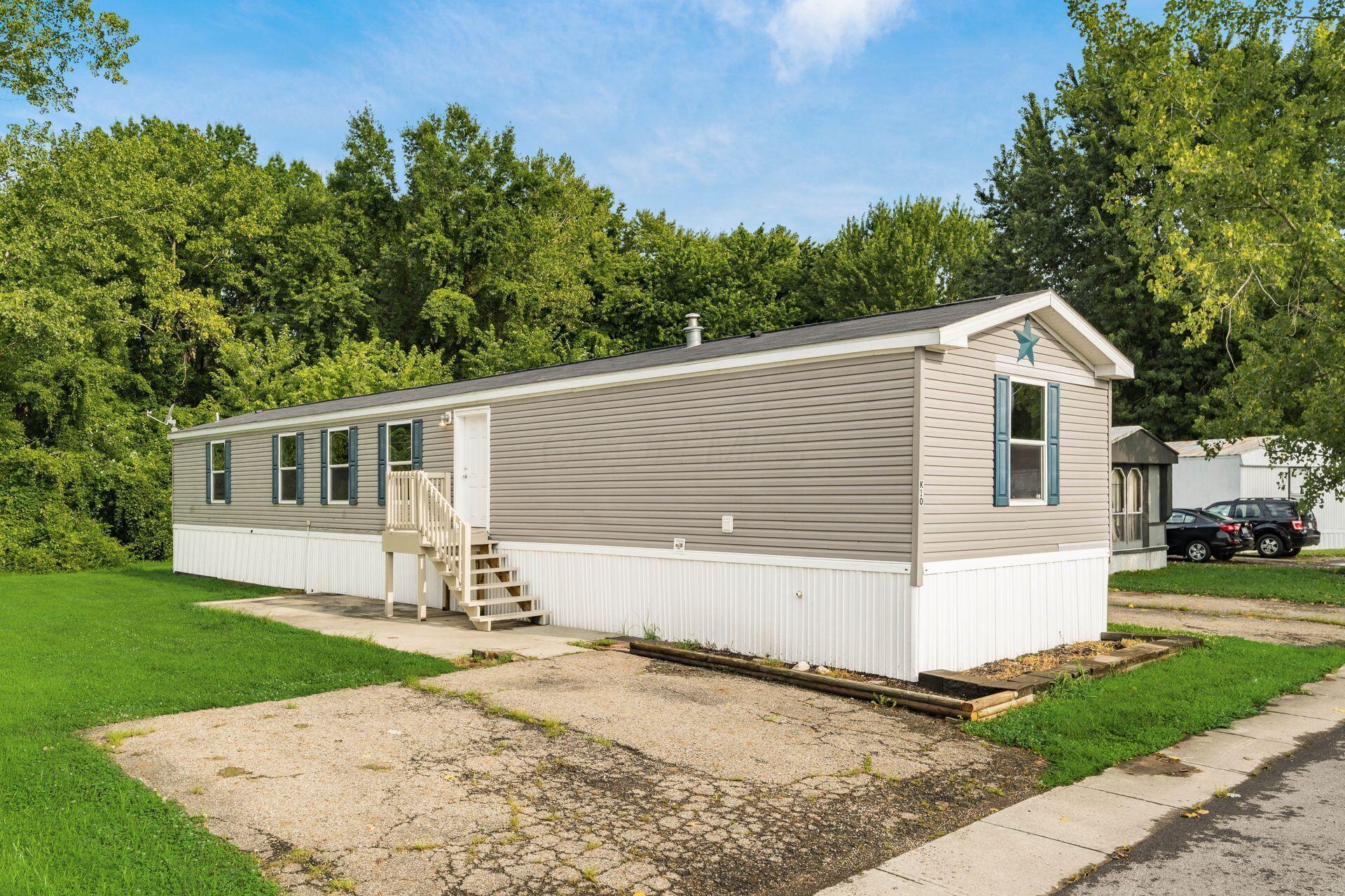 4711 Walnut Road, K10 Property Photo 1