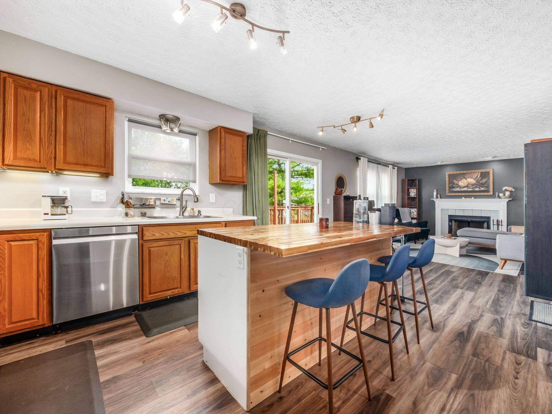 4134 Rishel Court Property Photo 4