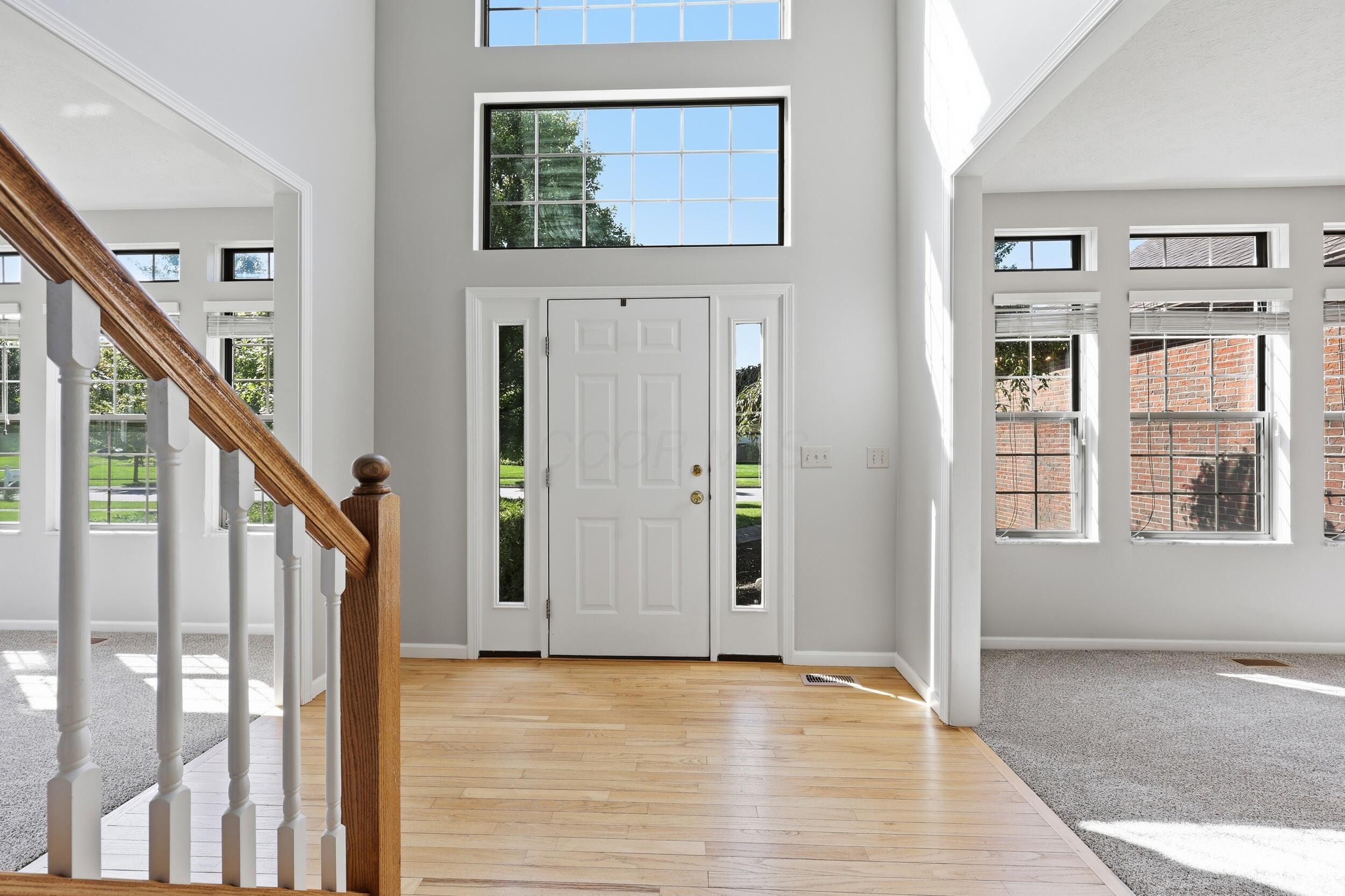 6498 Ringsend Court Property Photo 5