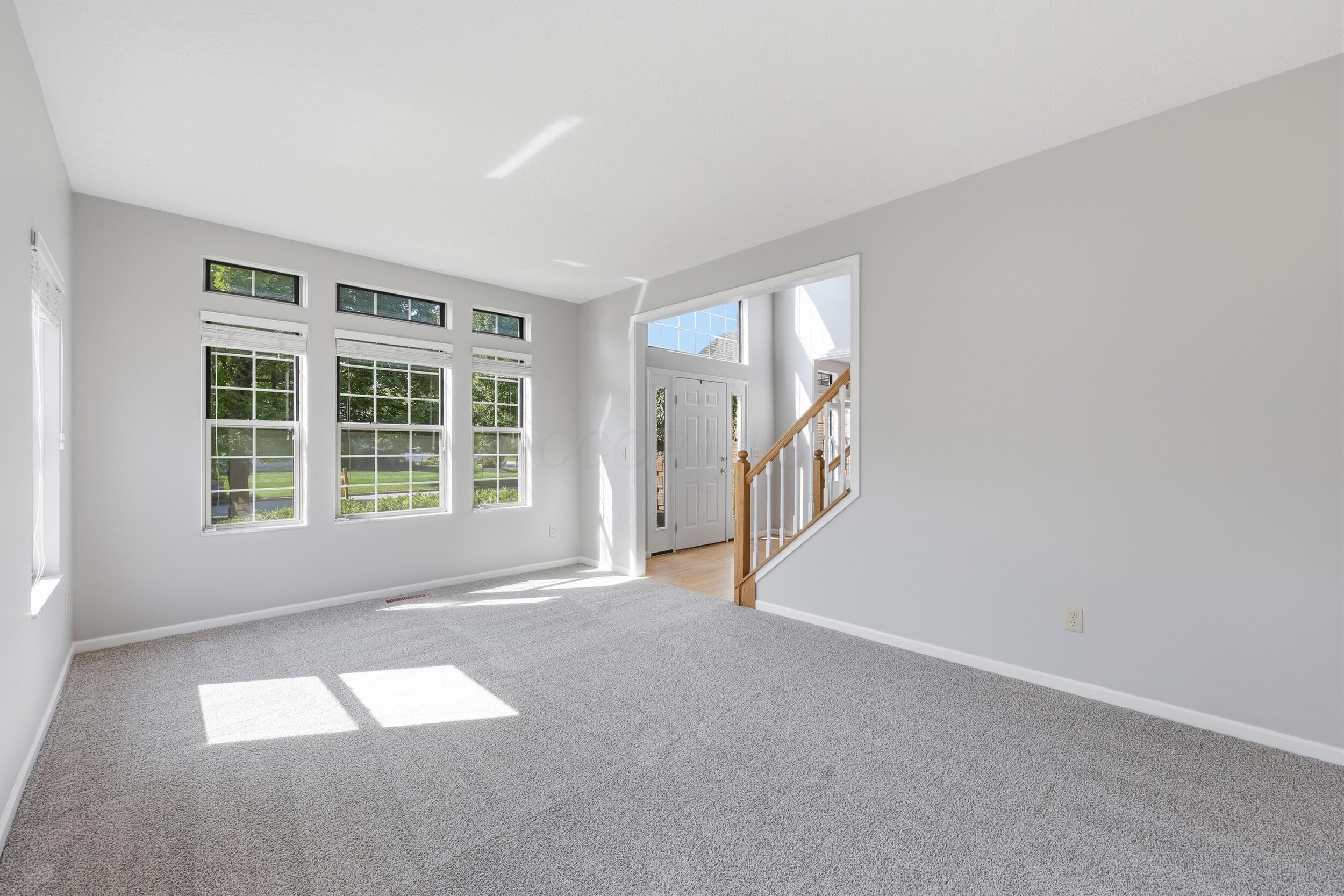 6498 Ringsend Court Property Photo 8