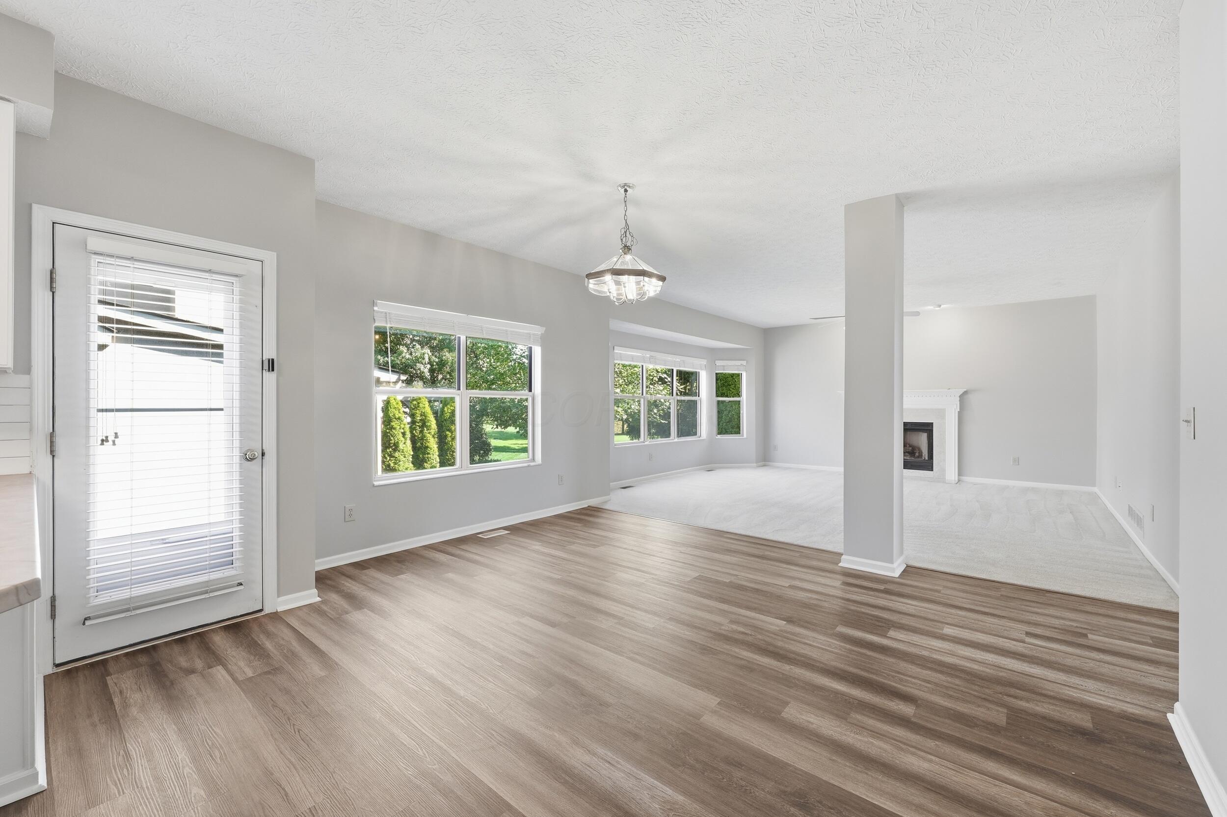 6498 Ringsend Court Property Photo 13