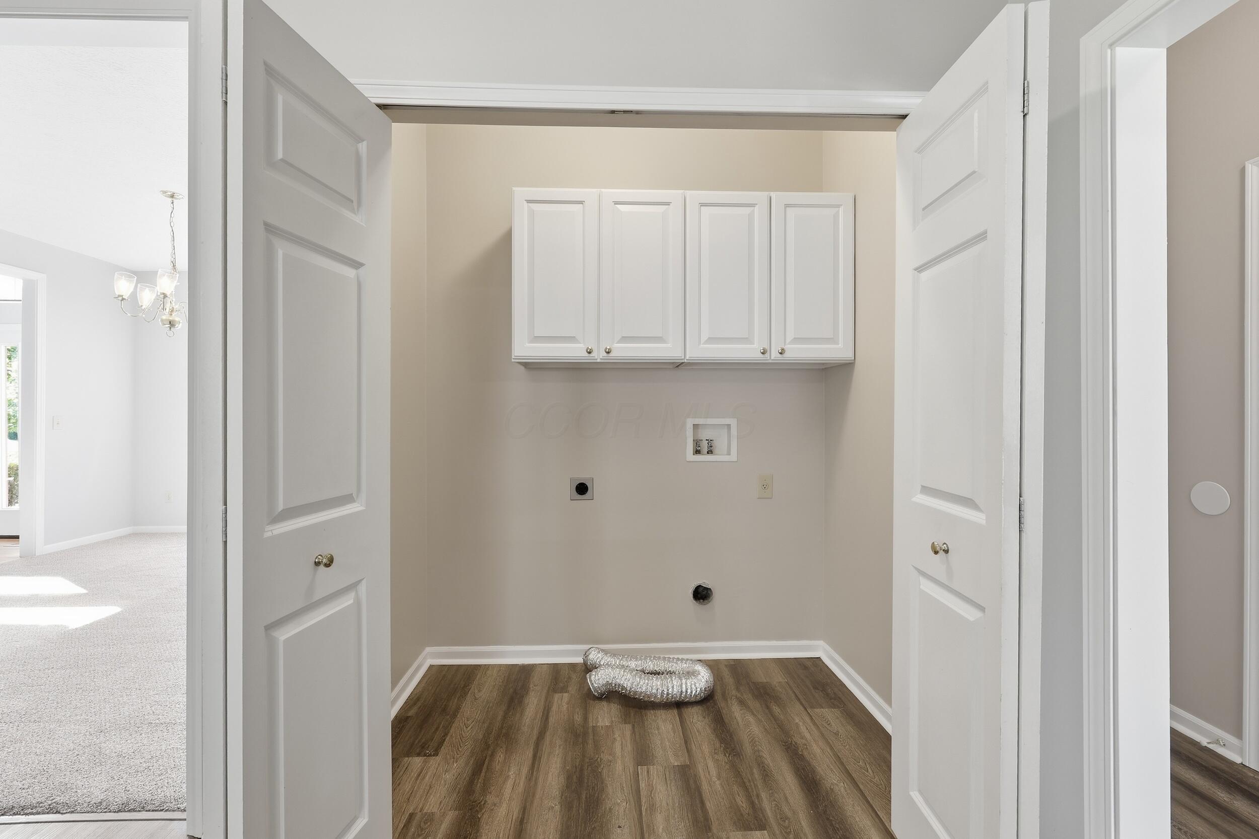 6498 Ringsend Court Property Photo 17