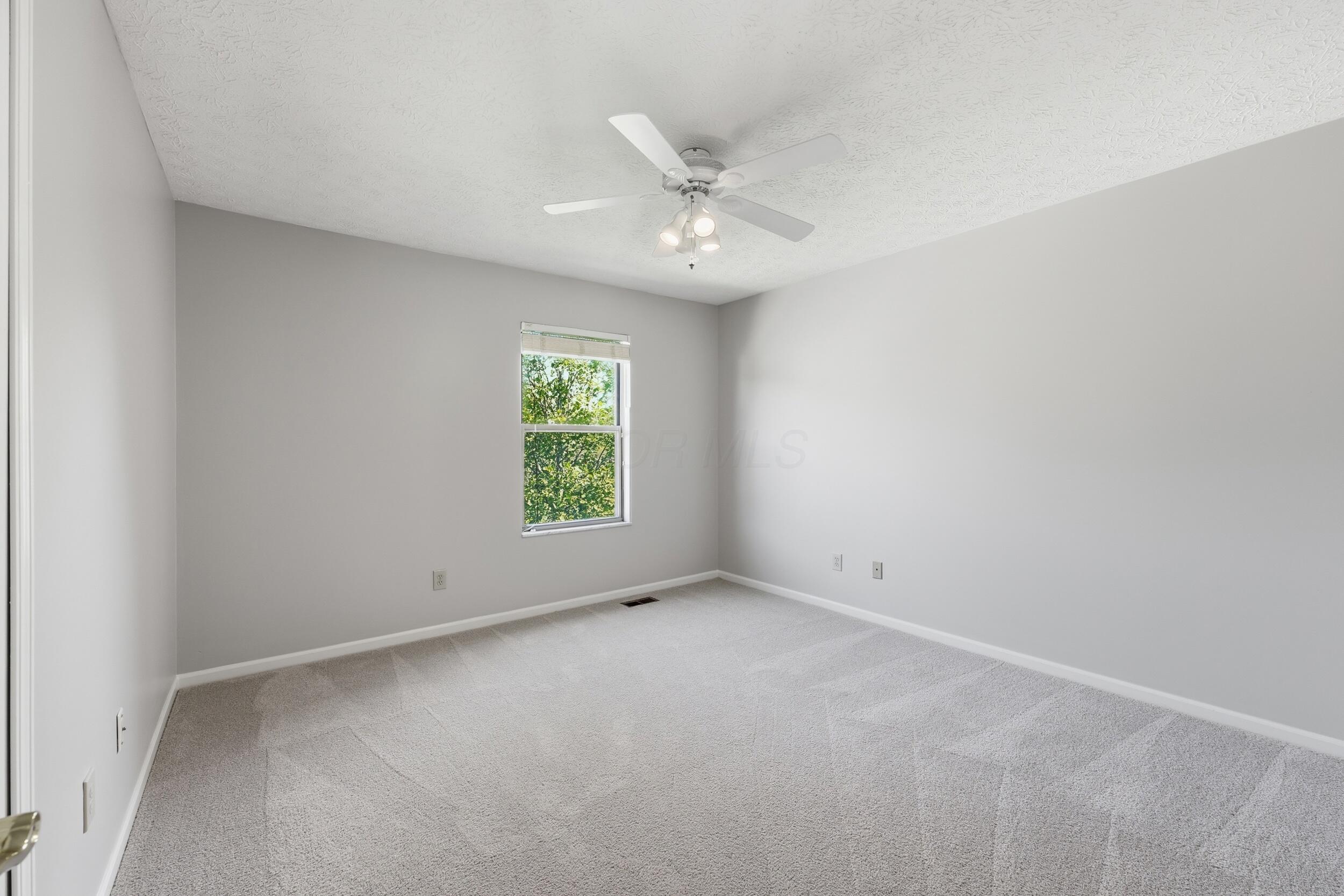 6498 Ringsend Court Property Photo 26