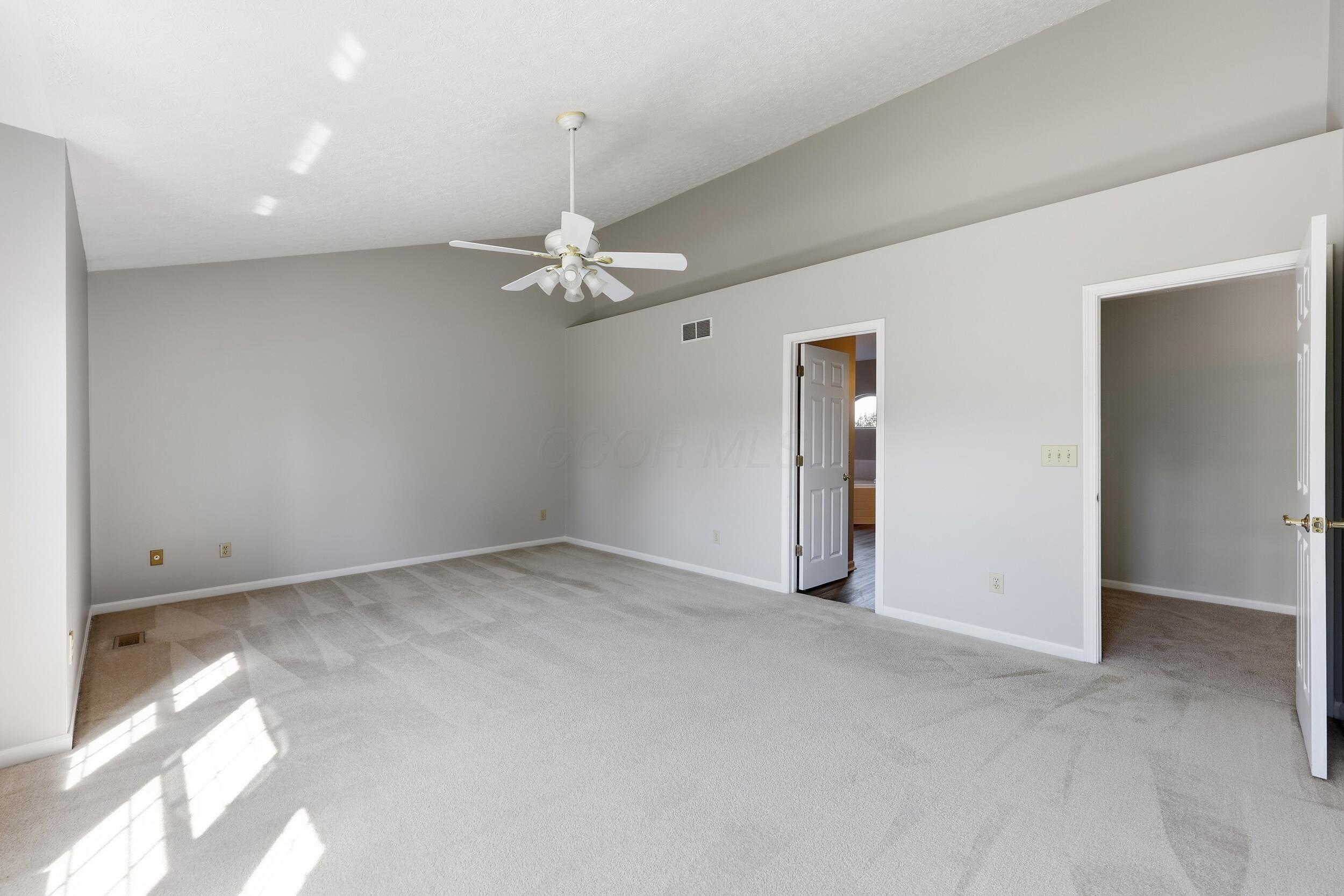 6498 Ringsend Court Property Photo 30