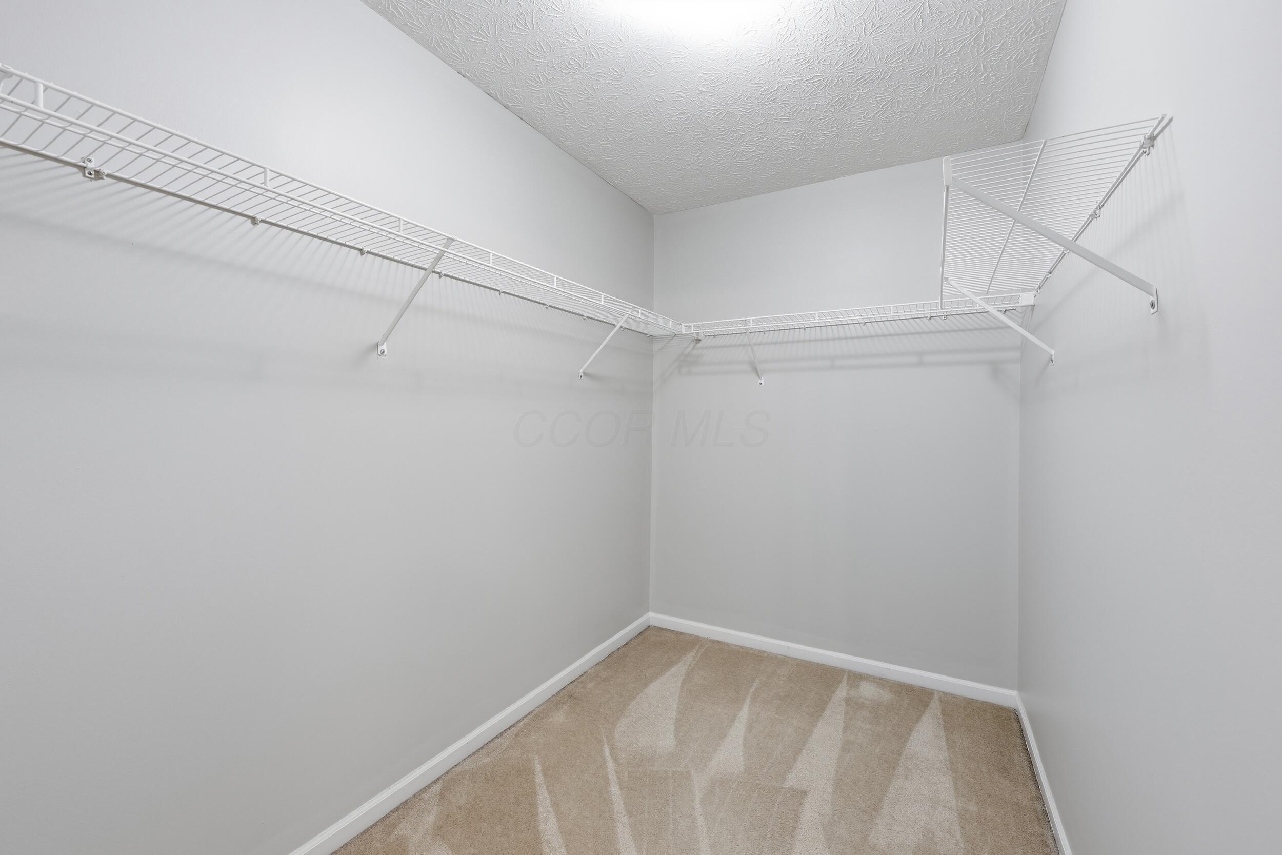 6498 Ringsend Court Property Photo 33