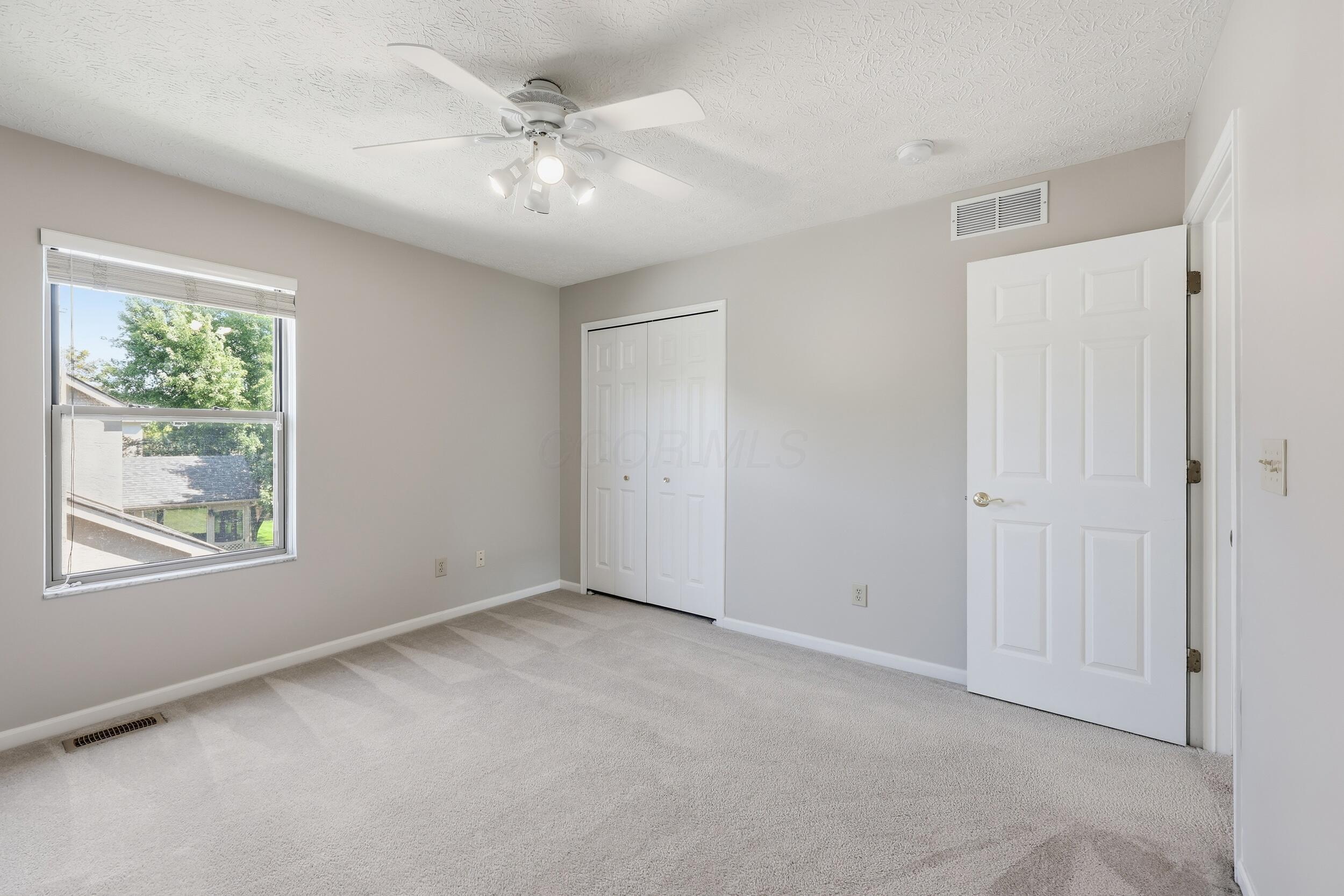 6498 Ringsend Court Property Photo 34