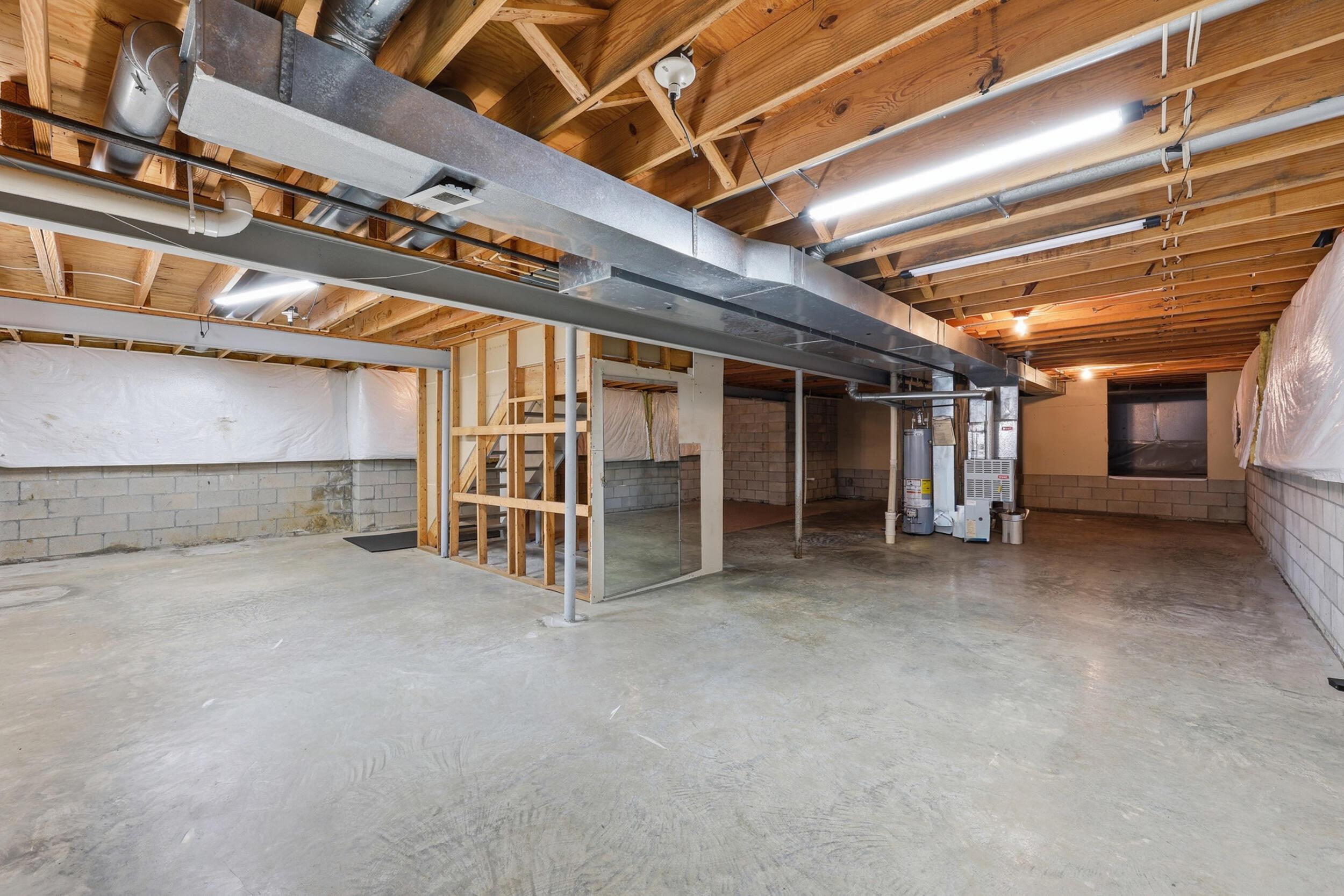 6498 Ringsend Court Property Photo 38