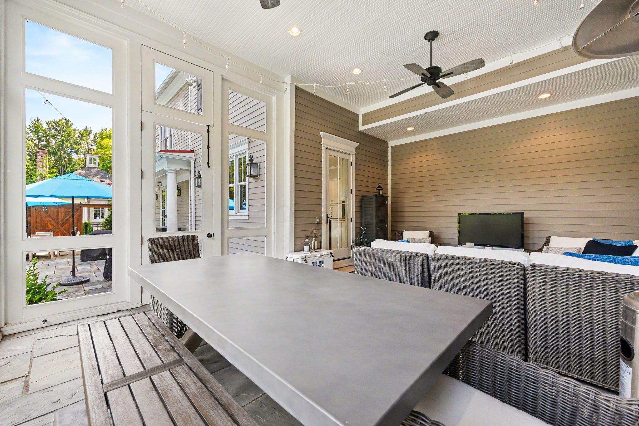 5114 Harlem Road Property Photo 18