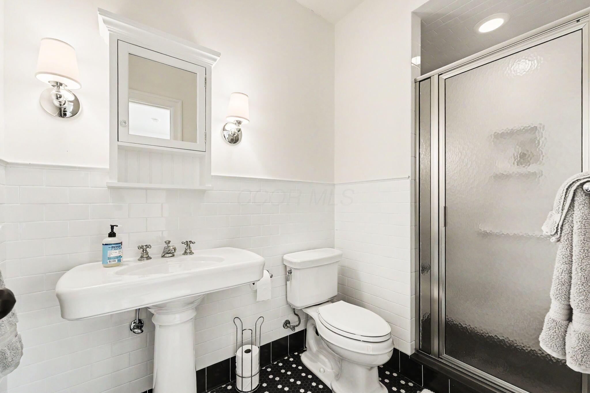 5114 Harlem Road Property Photo 45