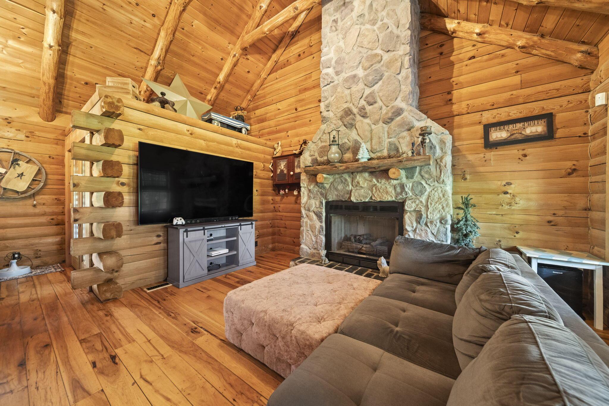 4073 Turkey Ridge Road Property Photo 6