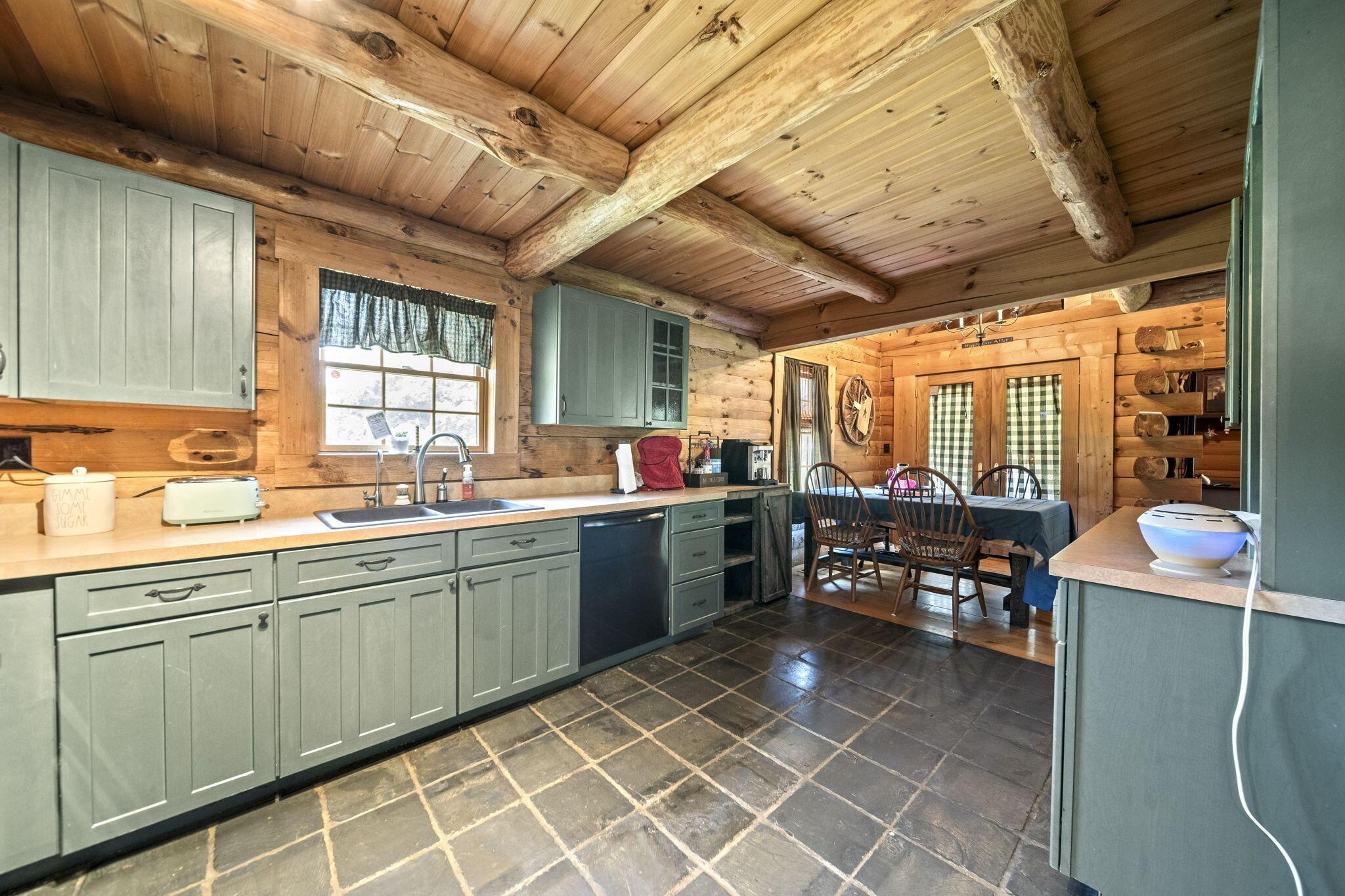 4073 Turkey Ridge Road Property Photo 14