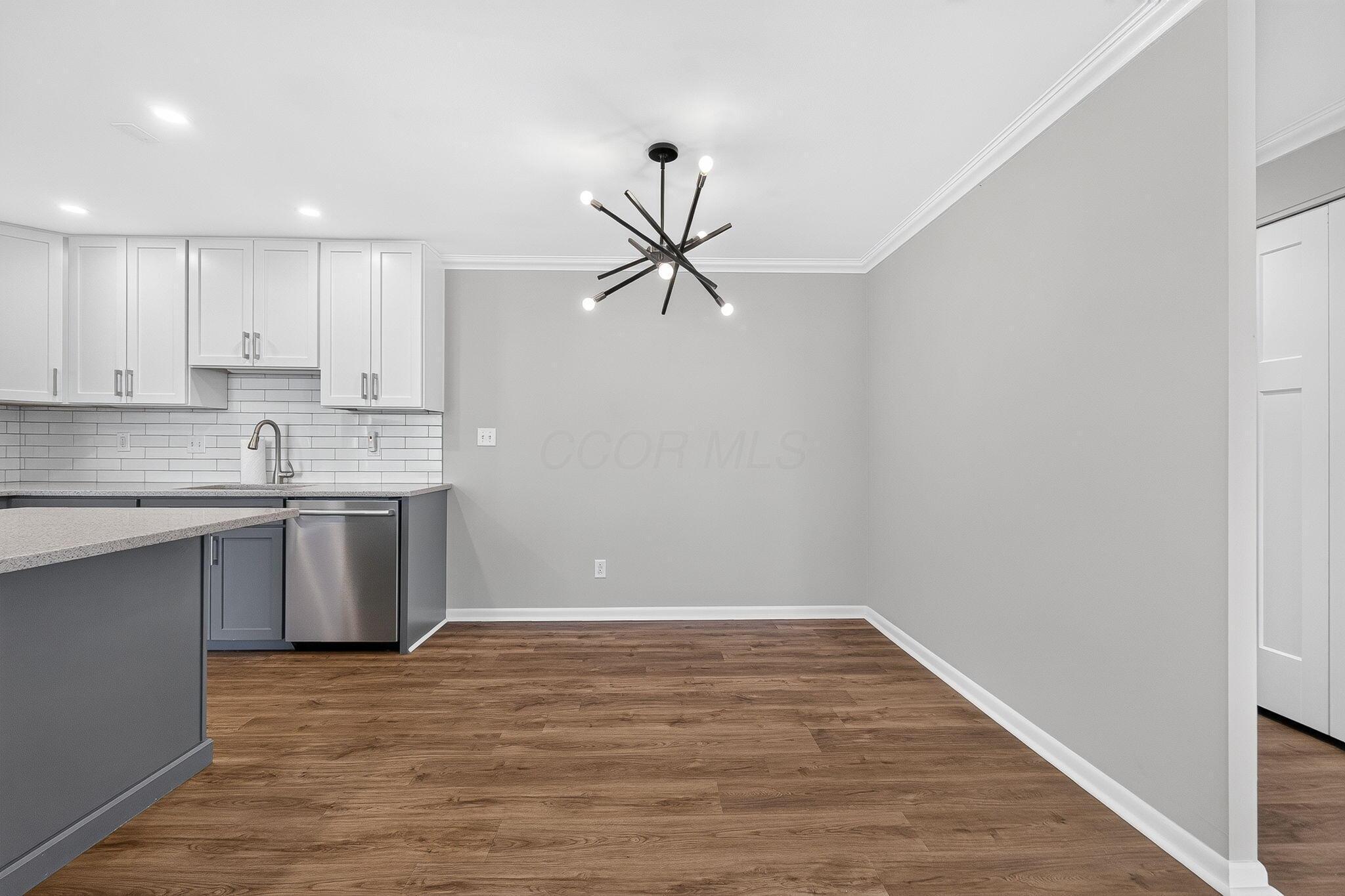 1000 Urlin Avenue, 1415 Property Photo 6