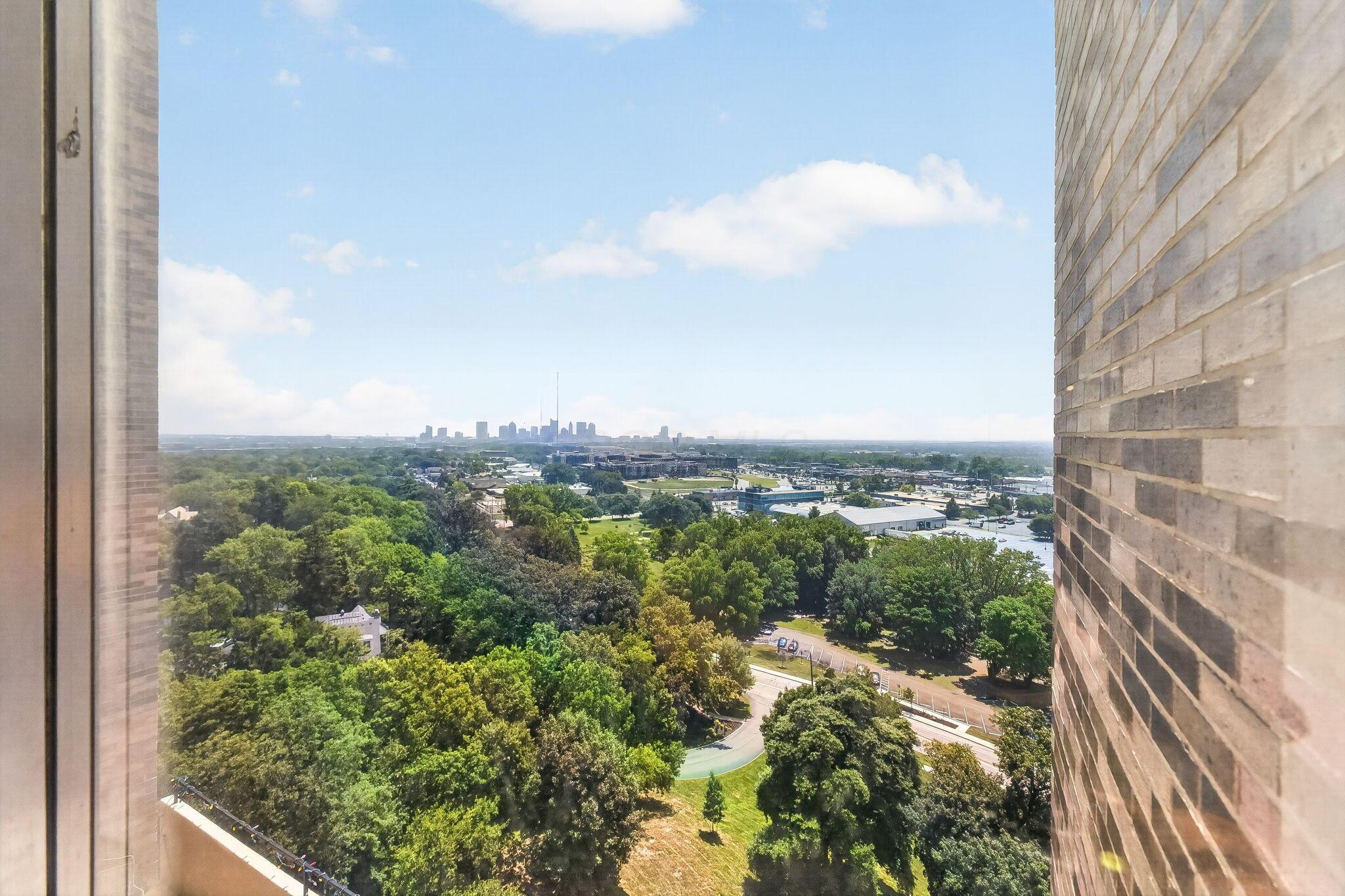 1000 Urlin Avenue, 1415 Property Photo 14