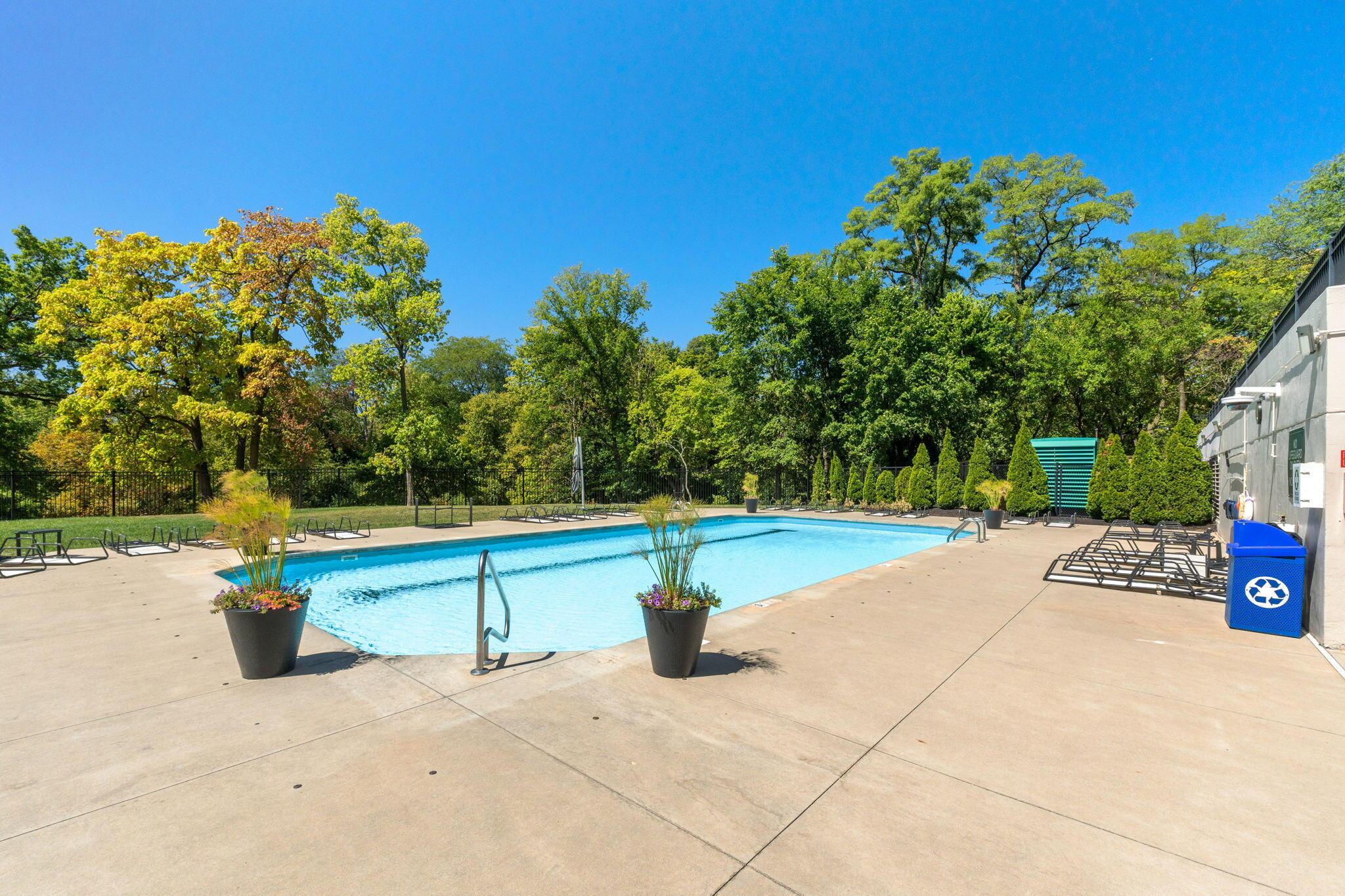 1000 Urlin Avenue, 1415 Property Photo 23