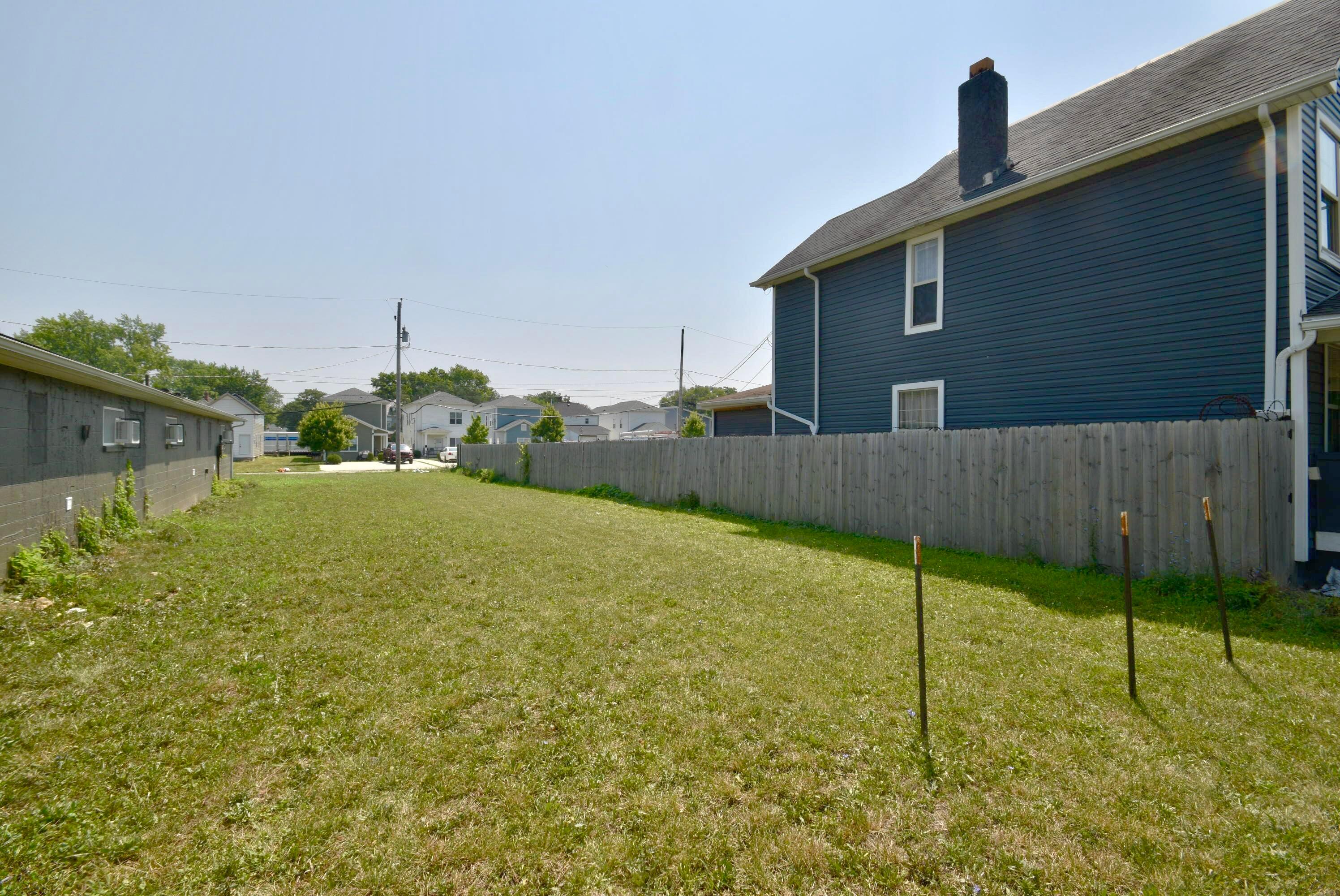 170 N Central Avenue Property Photo 1